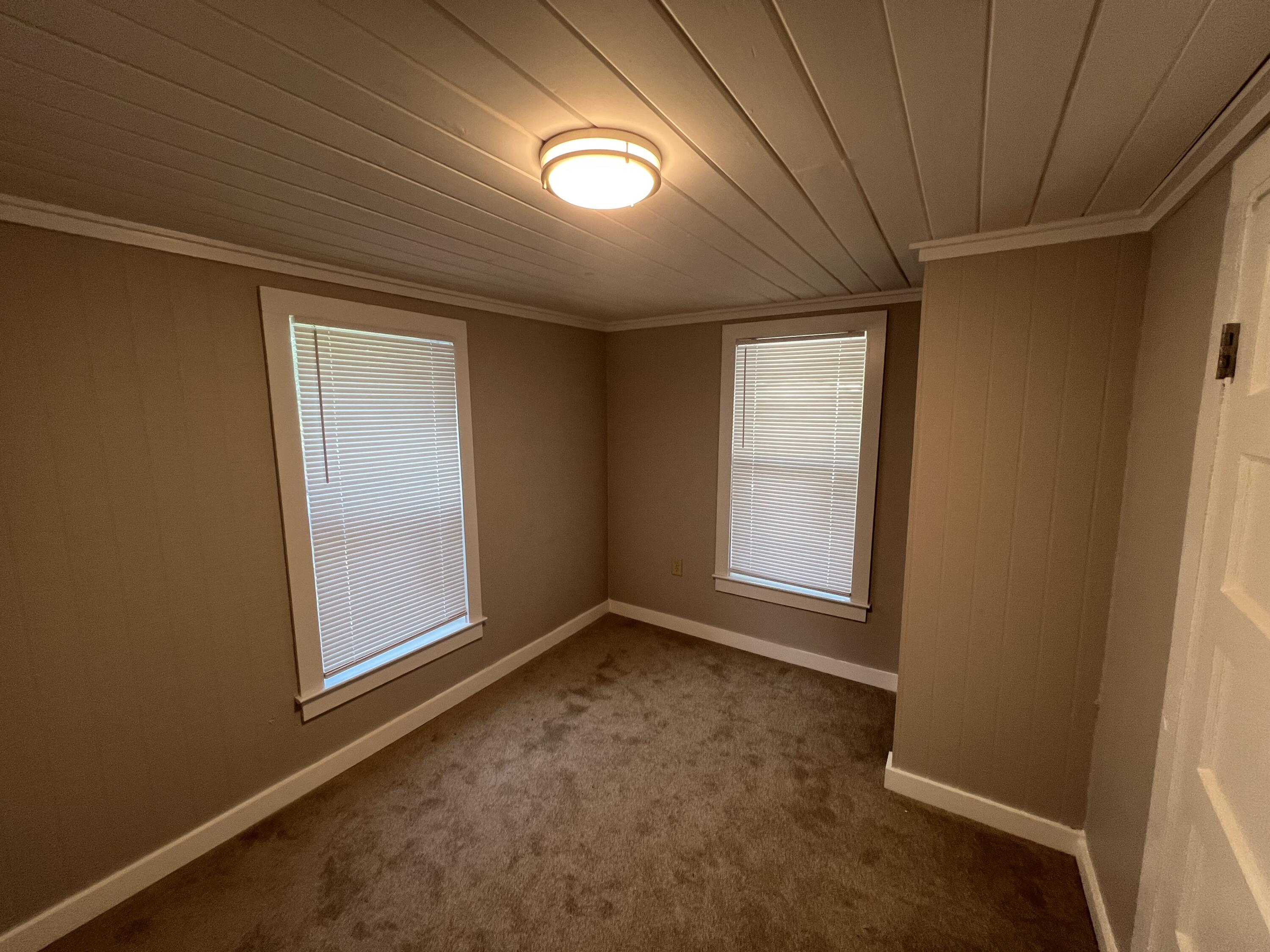 OAK PARK - Residential Lease