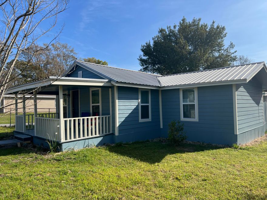 Very cute 2 bedroom/ 1 bath home in Defuniak Springs!  This newly renovated home has a front and back covered porch with a fenced in yard.  New vinyl flooring throughout and brand new appliances.