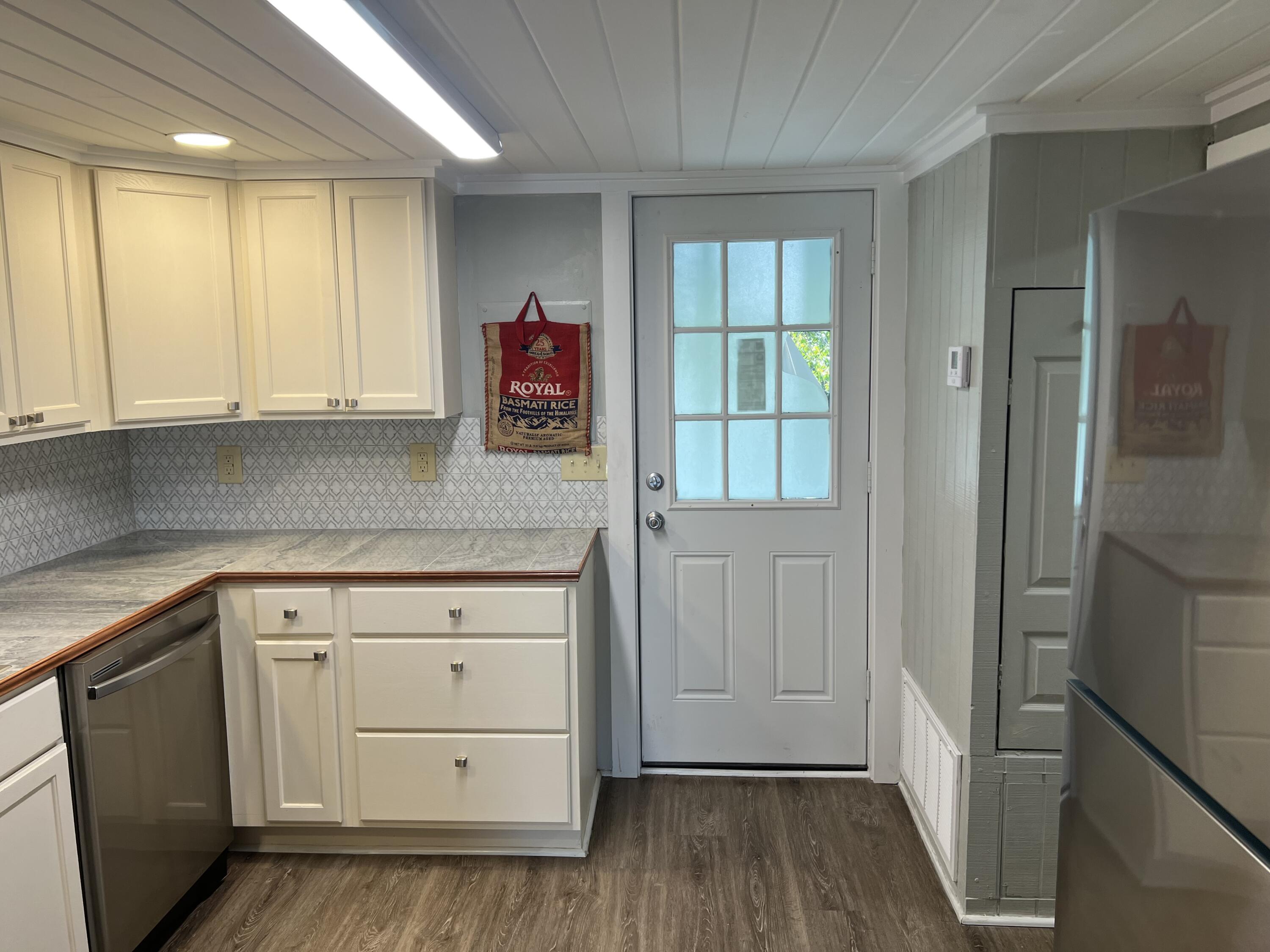 OAK PARK - Residential Lease