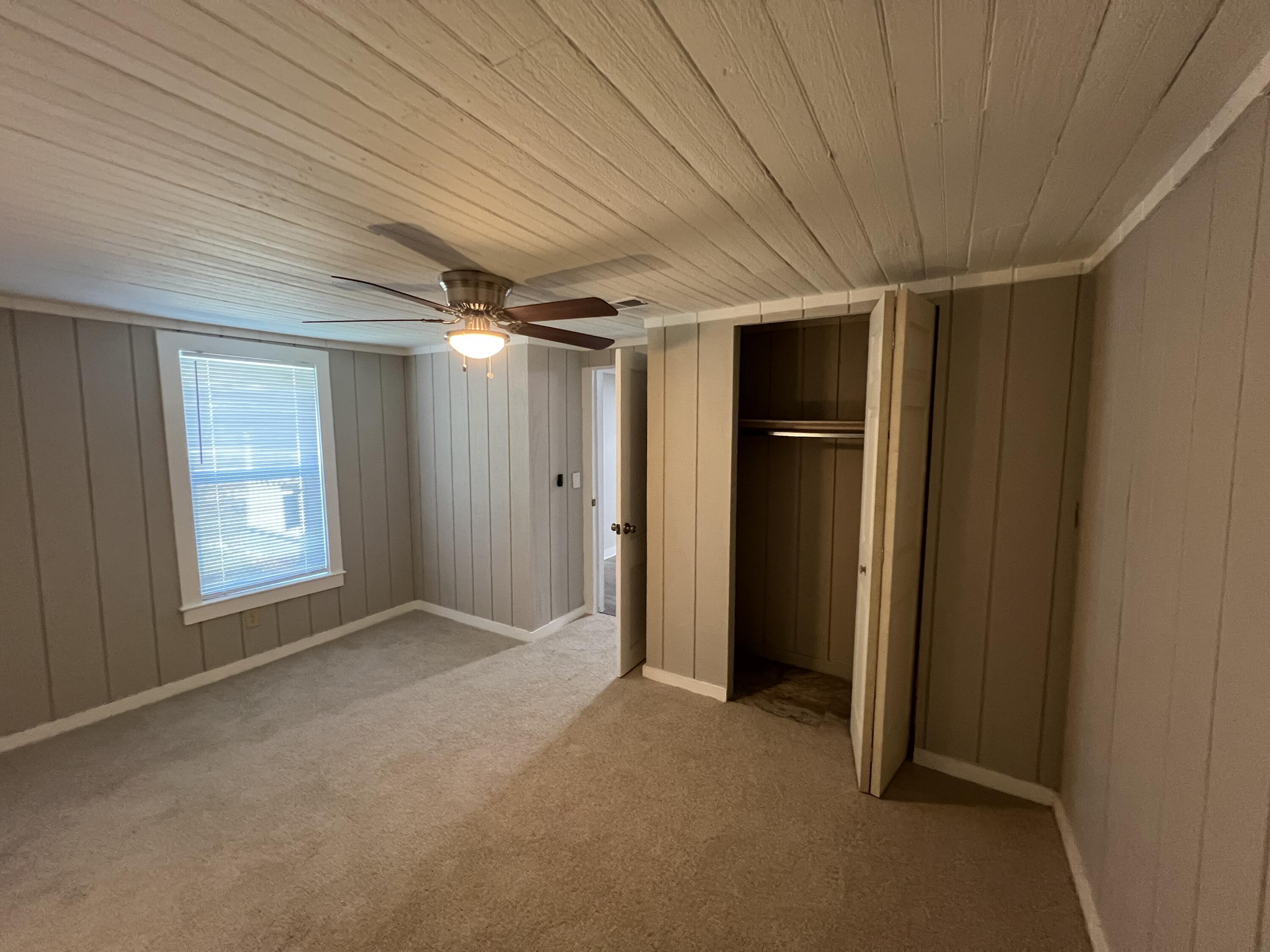 OAK PARK - Residential Lease