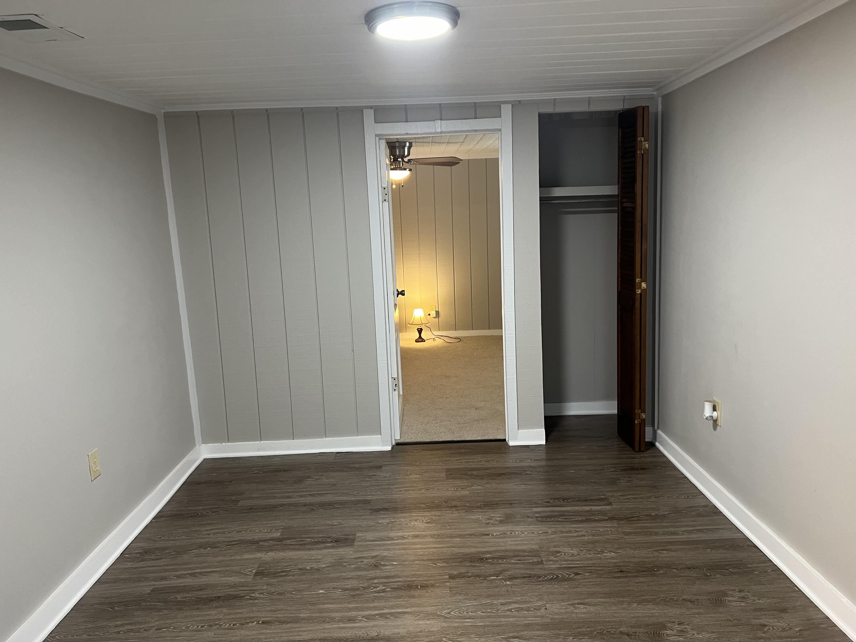 OAK PARK - Residential Lease