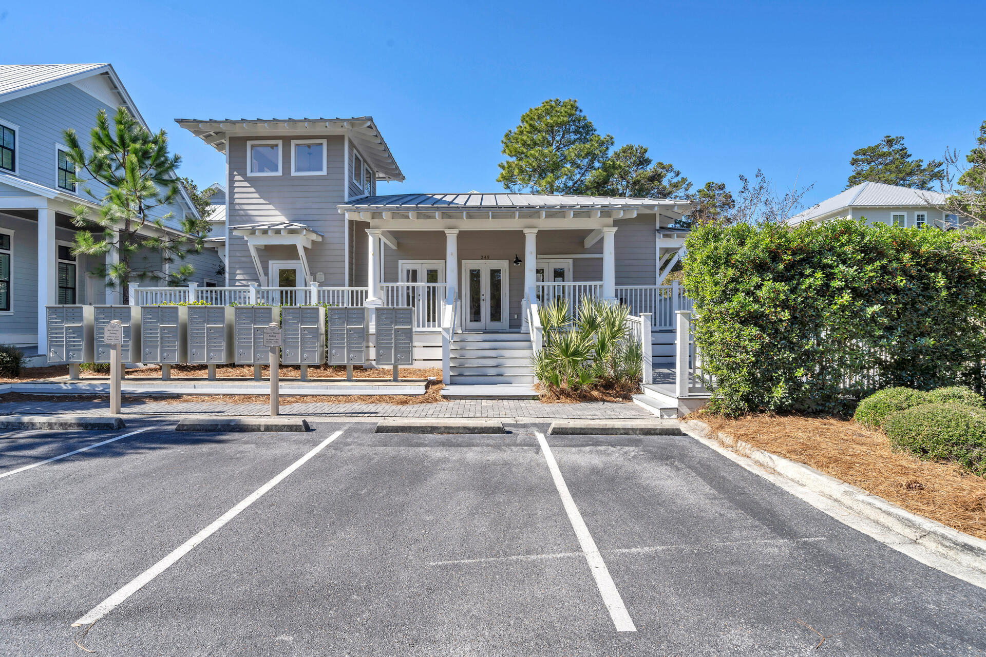 LAKESIDE AT BLUE MOUNTAIN BEACH - Residential