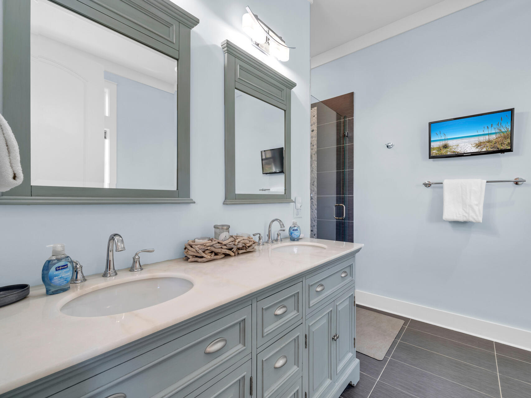 LAKESIDE AT BLUE MOUNTAIN BEACH - Residential