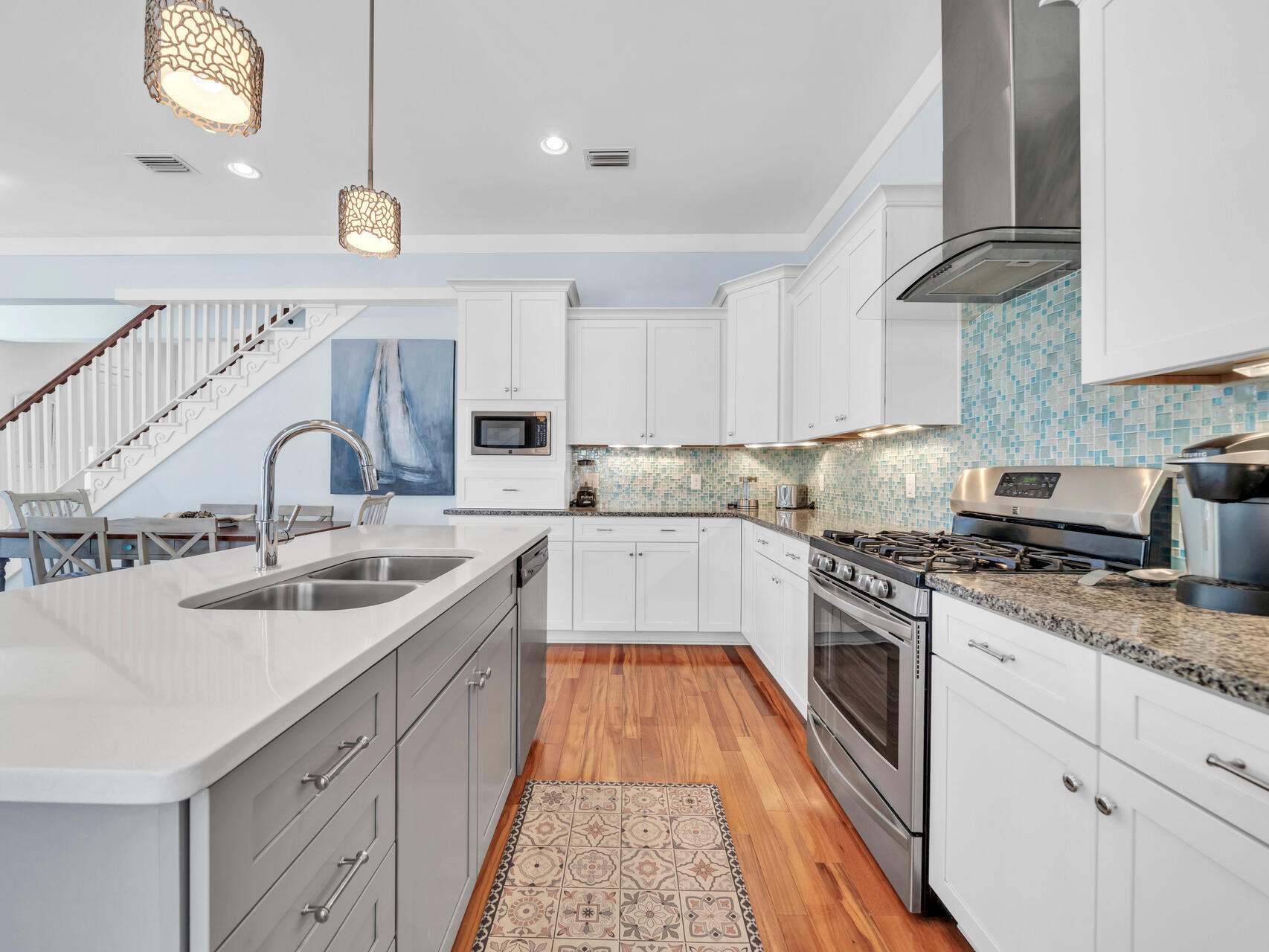 LAKESIDE AT BLUE MOUNTAIN BEACH - Residential
