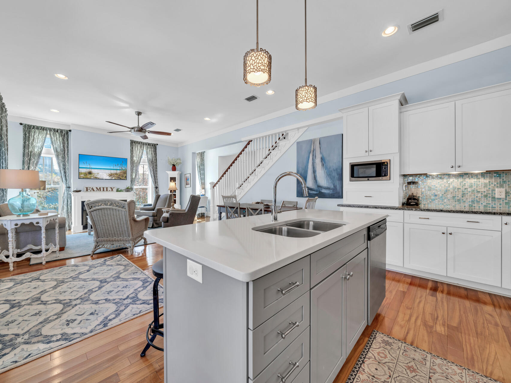 LAKESIDE AT BLUE MOUNTAIN BEACH - Residential