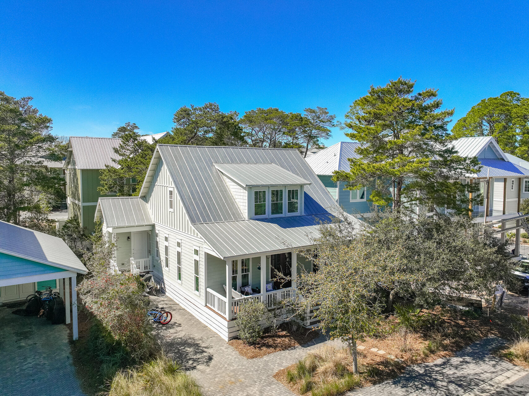 LAKESIDE AT BLUE MOUNTAIN BEACH - Residential
