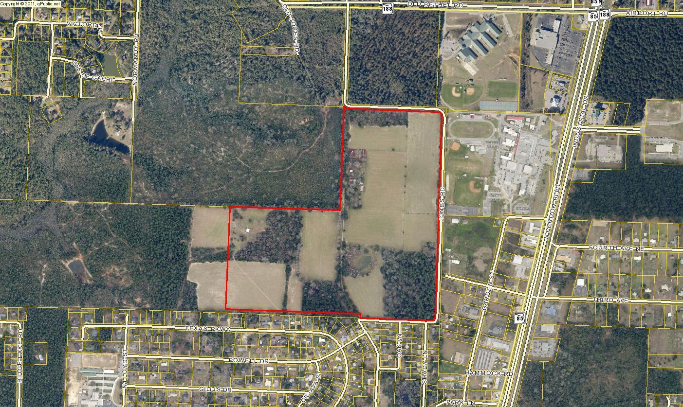 Attention Developers!!! 121+/- Acres of PRIME Real Estate in Crestview! Situated just behind Crestview High School & Davidson Middle School, this parcel of land is begging for Crestview's next subdivision. Low County Taxes!!! Zoned R-1 with a future land use of Low Density Residential per Okaloosa County GIS. Currently used as a farmstead, the home and buildings are being conveyed in as-is condition with no value given.