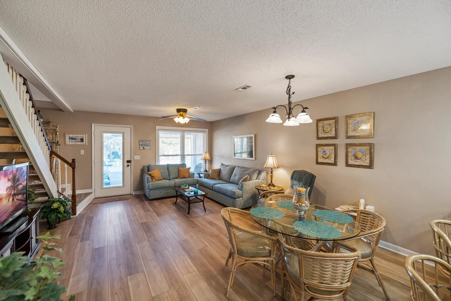 VILLA CHATEAUS - Residential