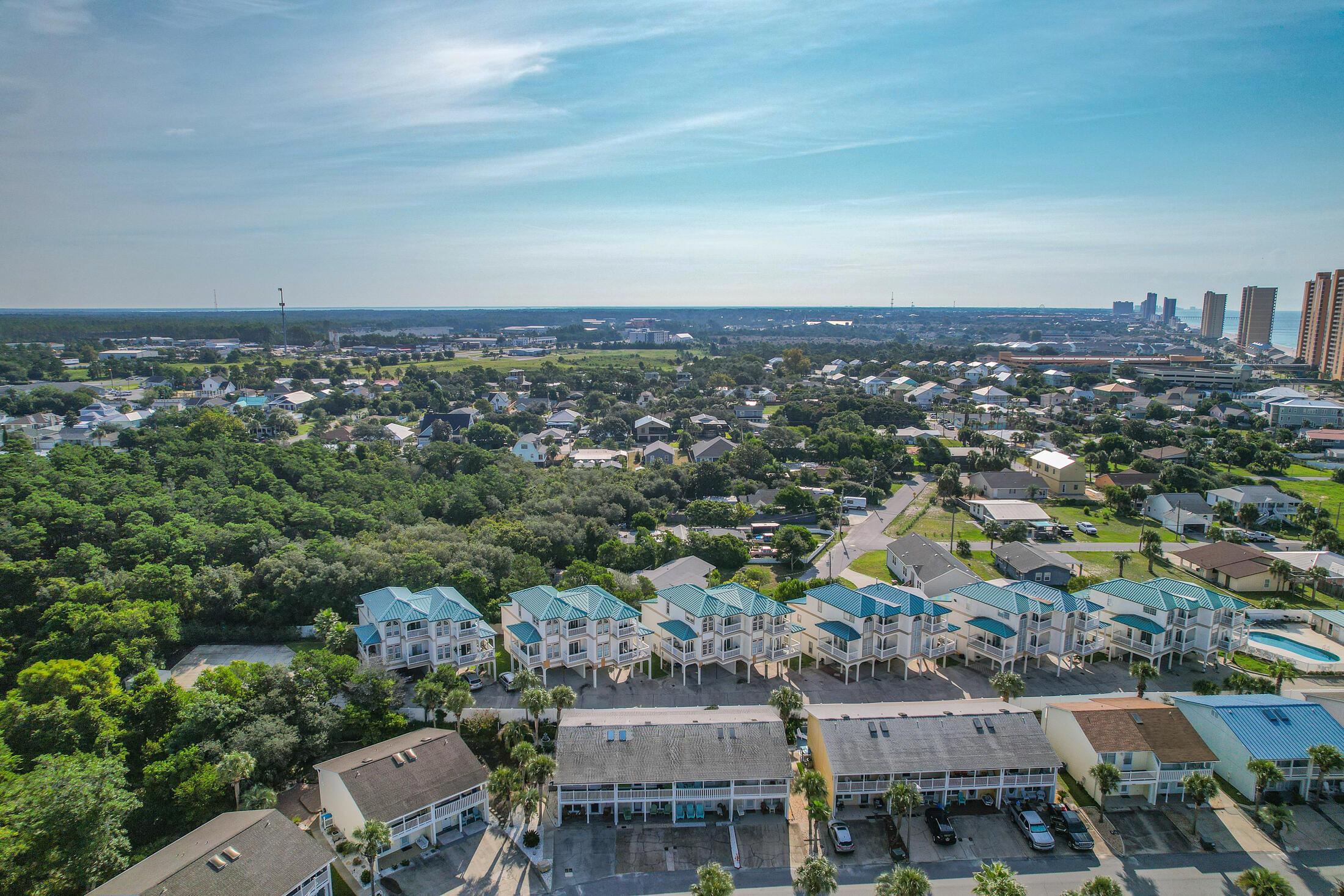 VILLA CHATEAUS - Residential