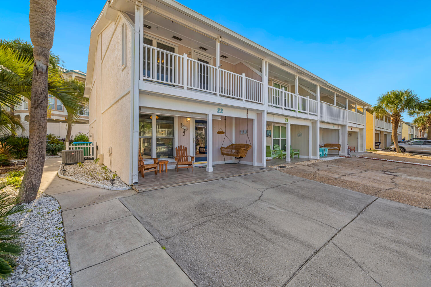 VILLA CHATEAUS - Residential