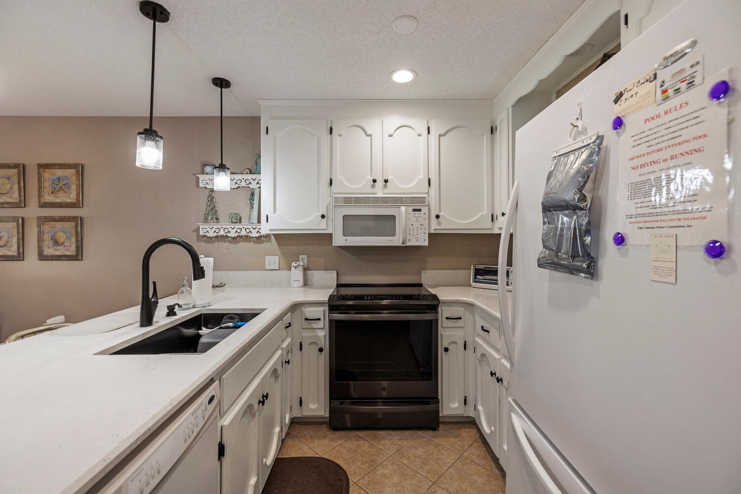 VILLA CHATEAUS - Residential