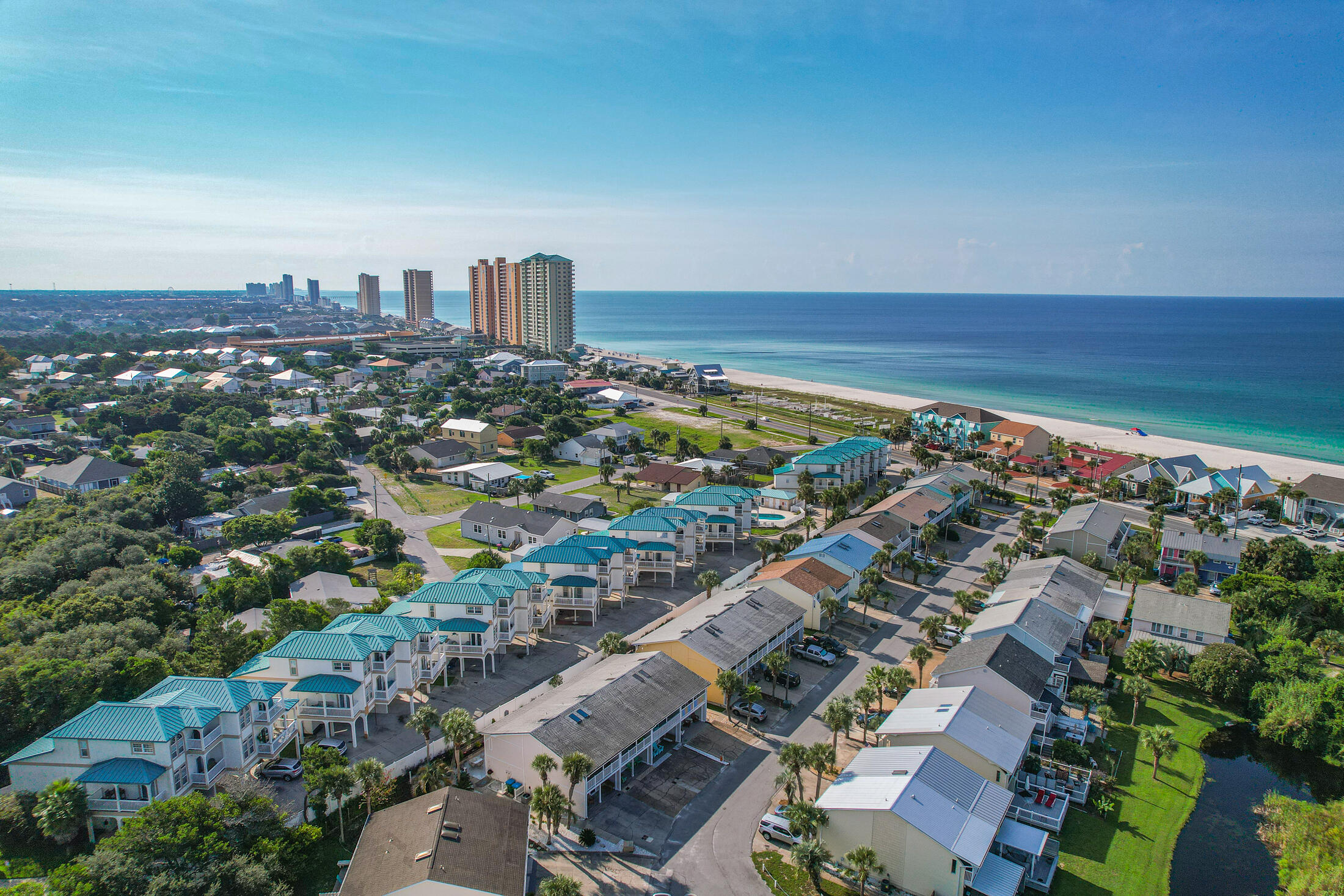 VILLA CHATEAUS - Residential