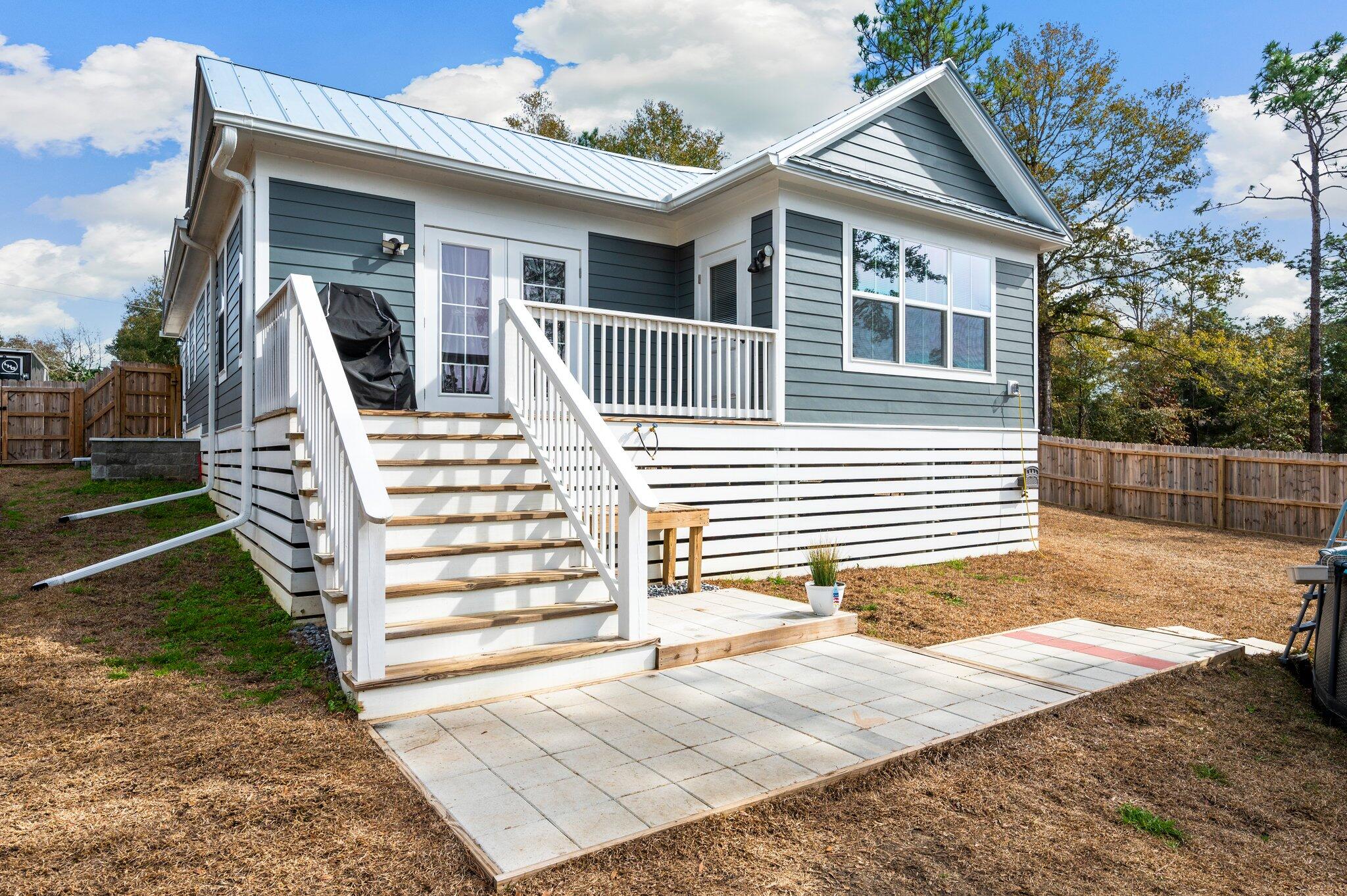 OAKWOOD LAKES ESTATES - Residential
