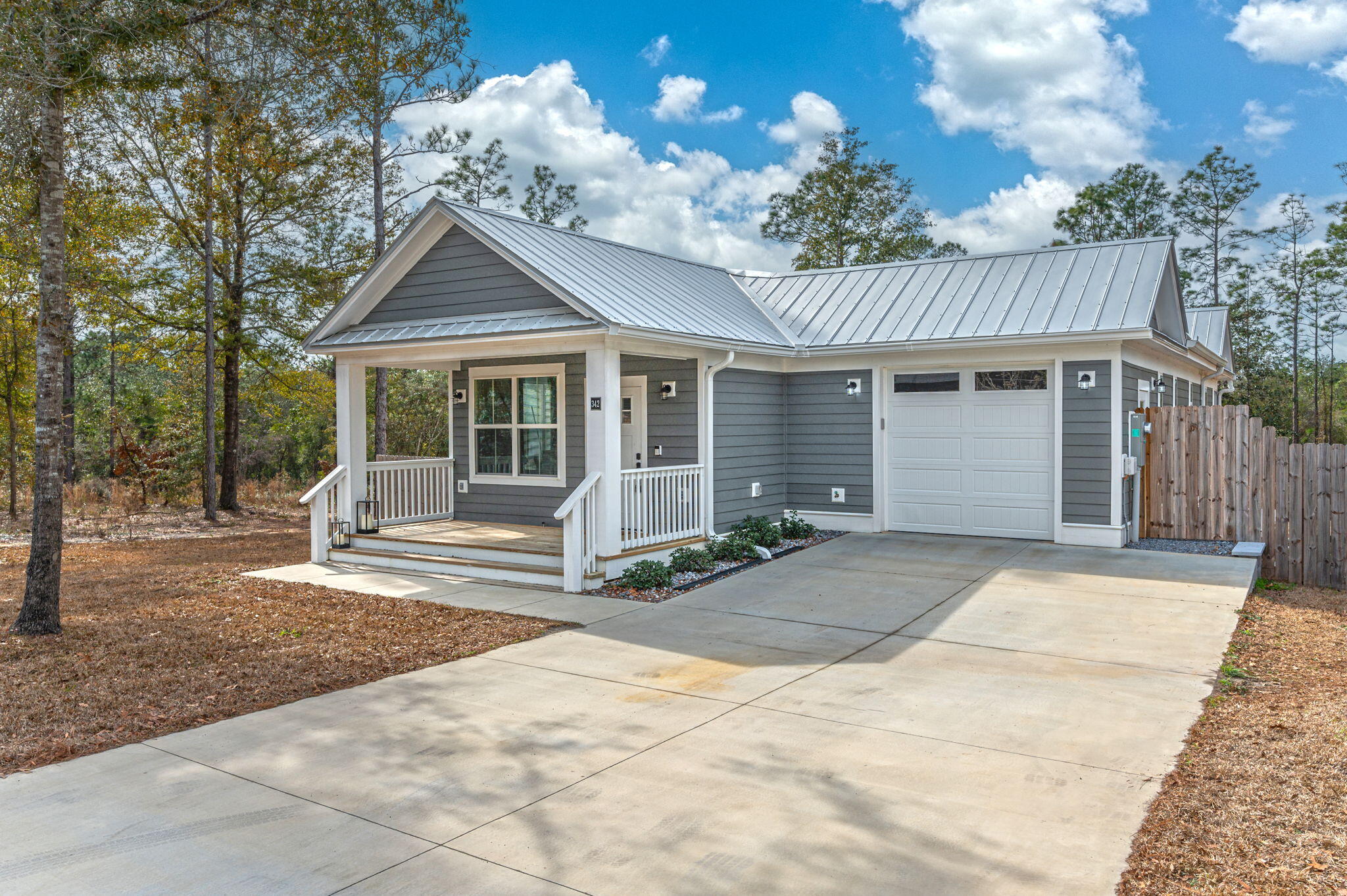OAKWOOD LAKES ESTATES - Residential