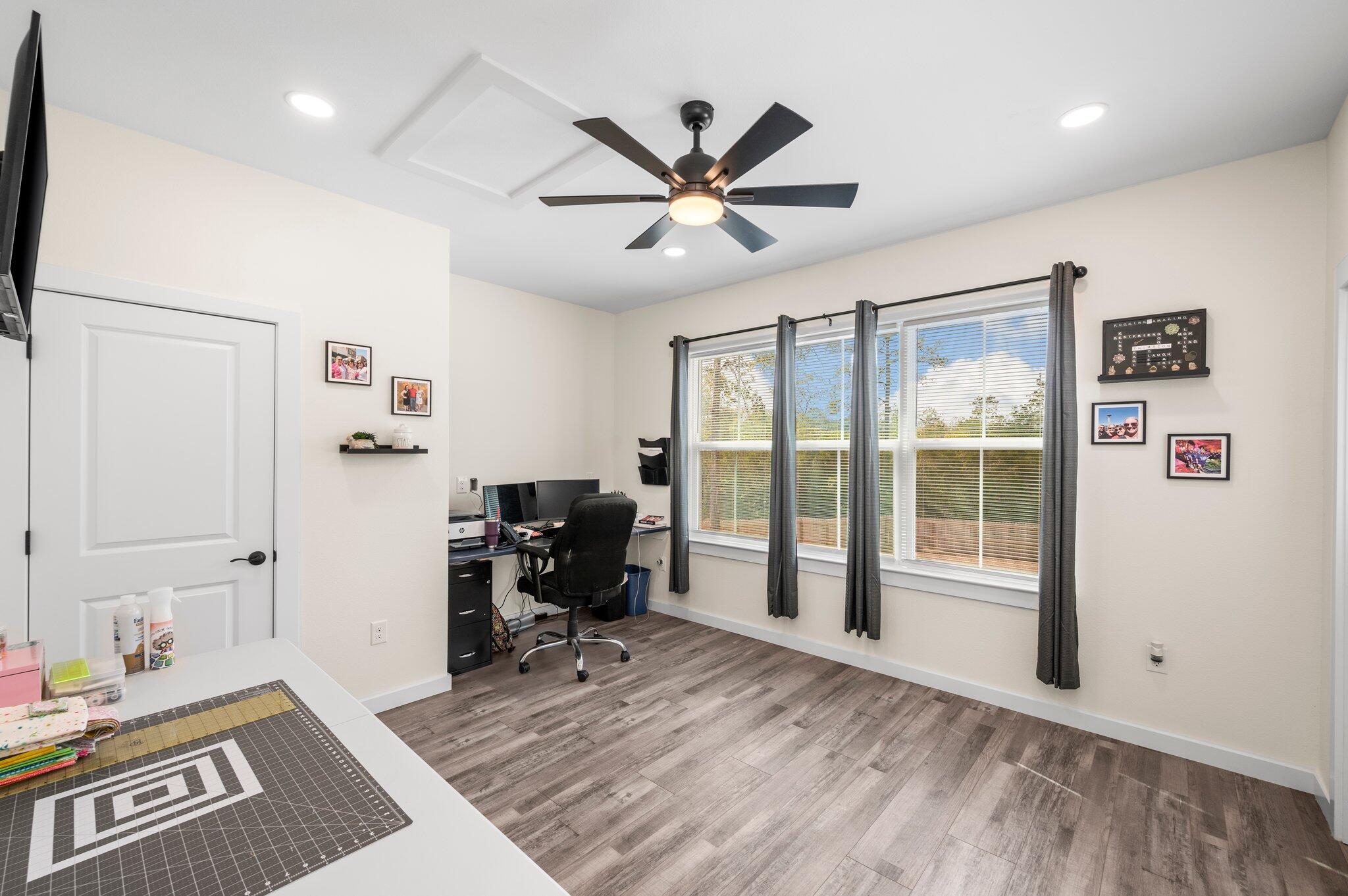 OAKWOOD LAKES ESTATES - Residential