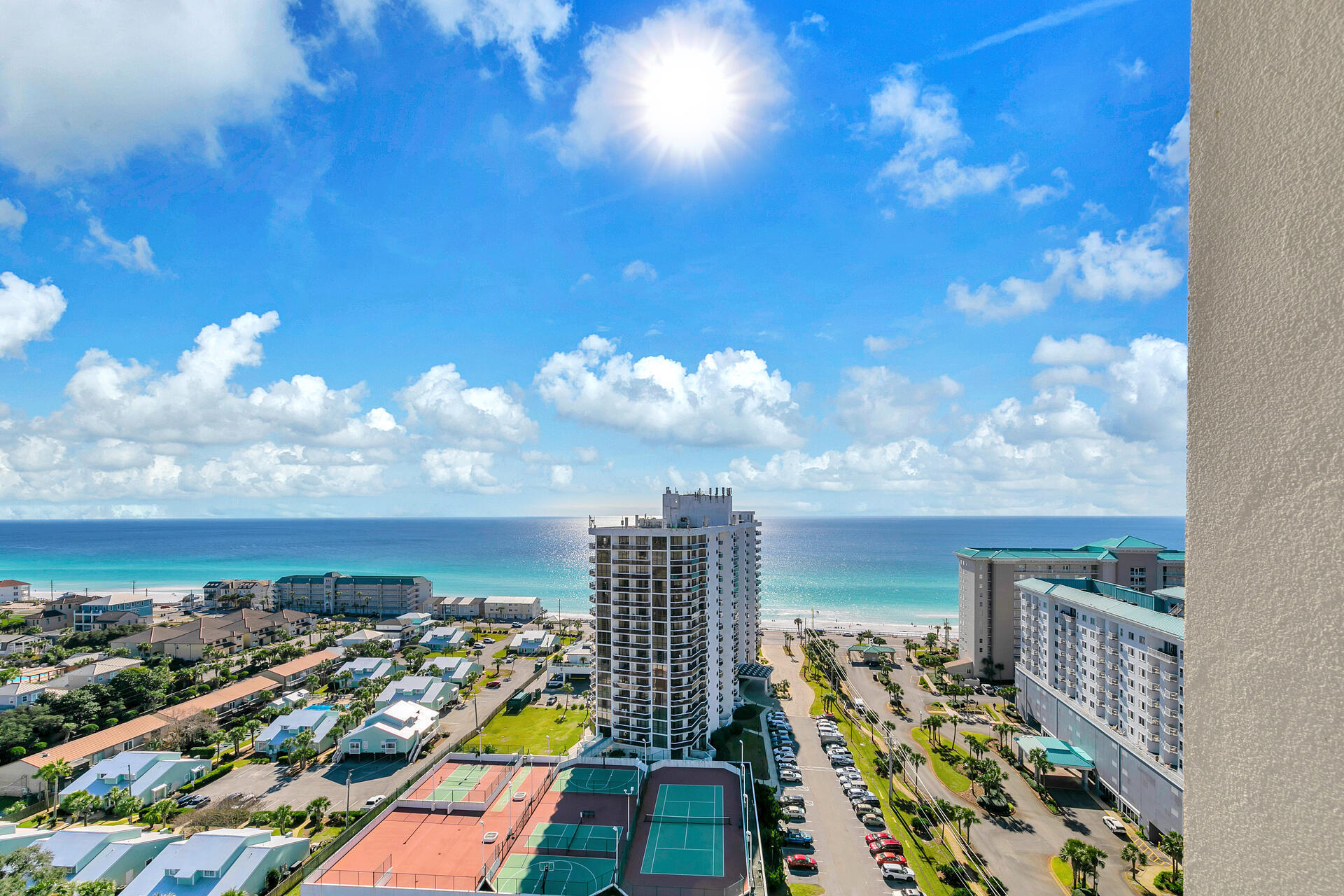 ARIEL DUNES - Residential