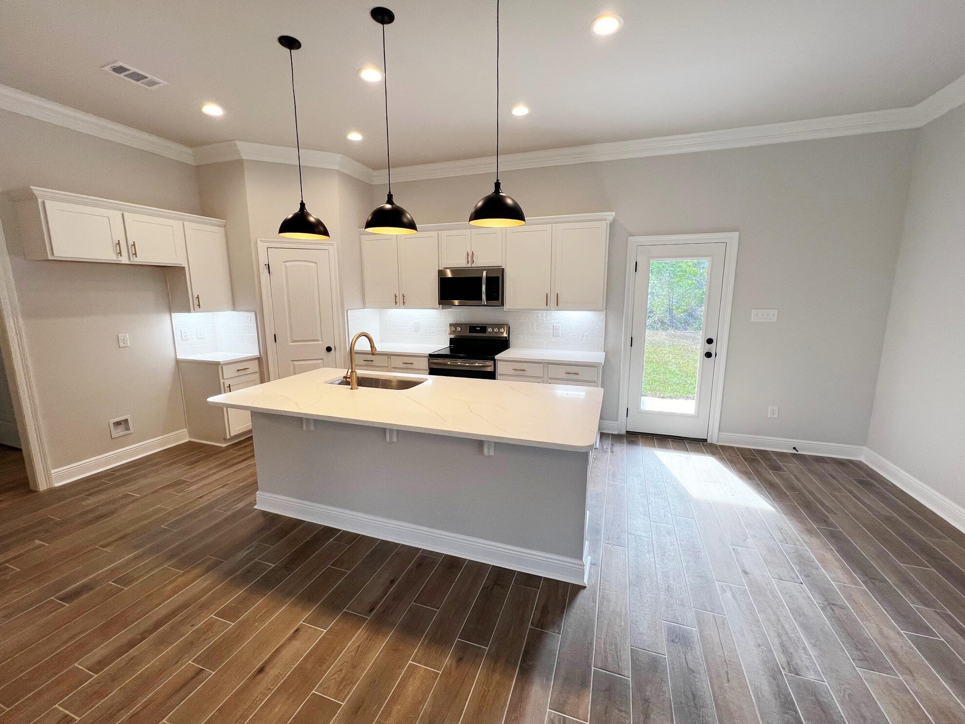 HAMMOCK BAY - MOONSWEPT - Residential