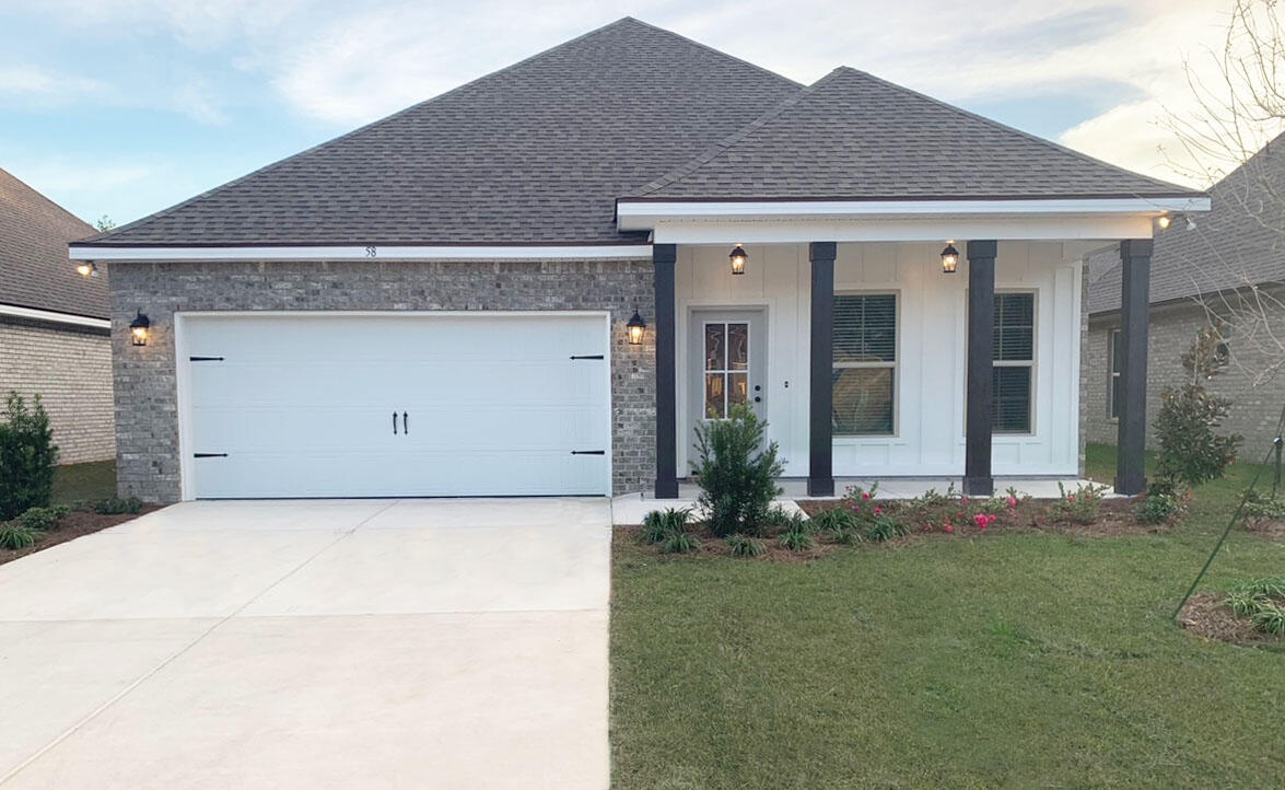 Awesome Builder Rate Incentives! (Restrictions apply) The OAKSTONE IV H in Moonswept at Hammock Bay community offers a 4 bedroom, 2 full bathroom, open design. Upgrades added (list attached). Features: double vanity, garden tub, separate custom tiled shower with frameless door, and walk-in closet in the master suite, walk-in closet in bedroom 3, covered patio, recessed lighting, undermount sinks, framed mirrors, smoke/carbon monoxide detectors, landscaping package, architectural 30-year shingles, flood lights, and more!Energy Efficient Features: water heater, kitchen appliance package, vinyl low E windows, and more!