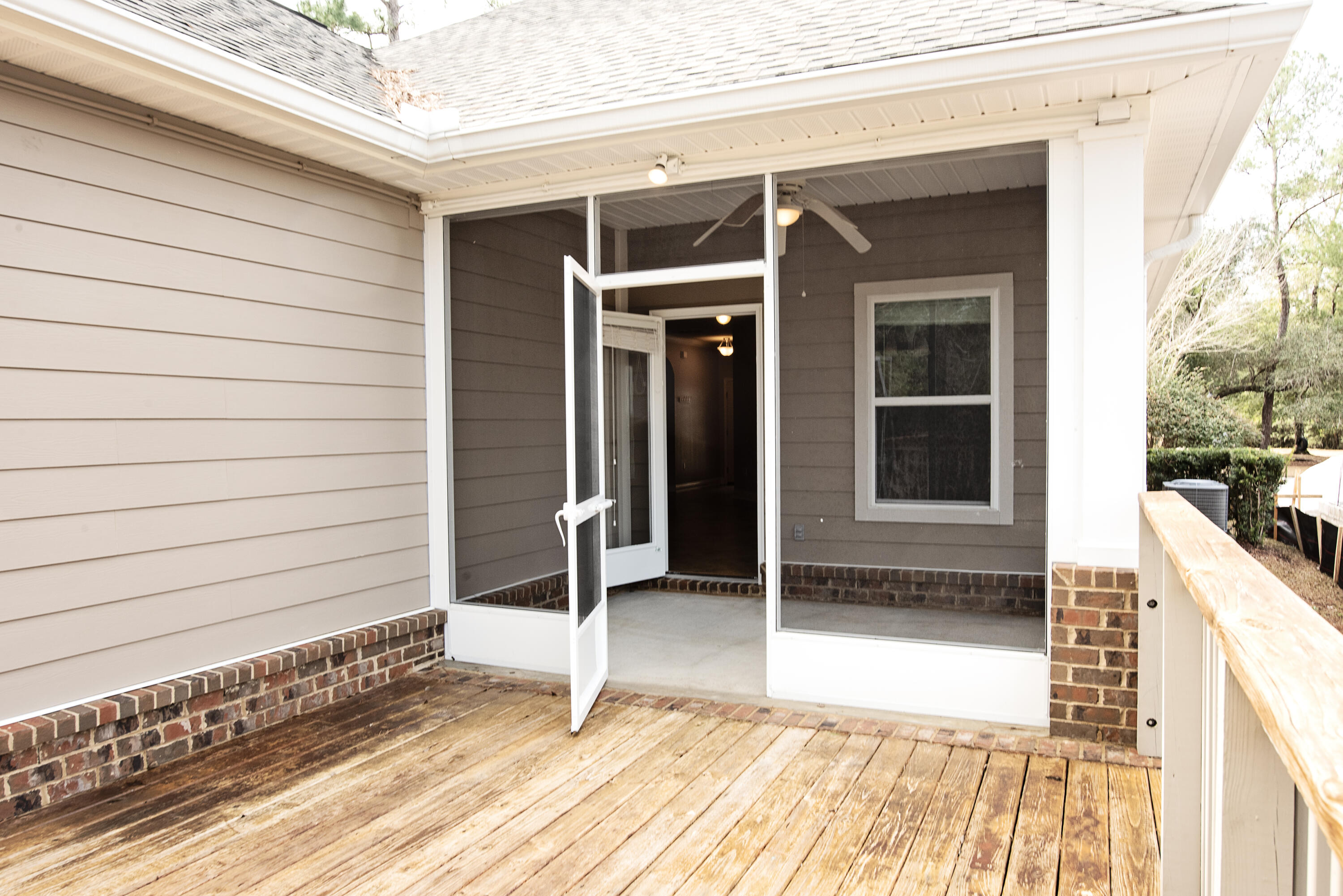 LAGRANGE LANDING - Residential