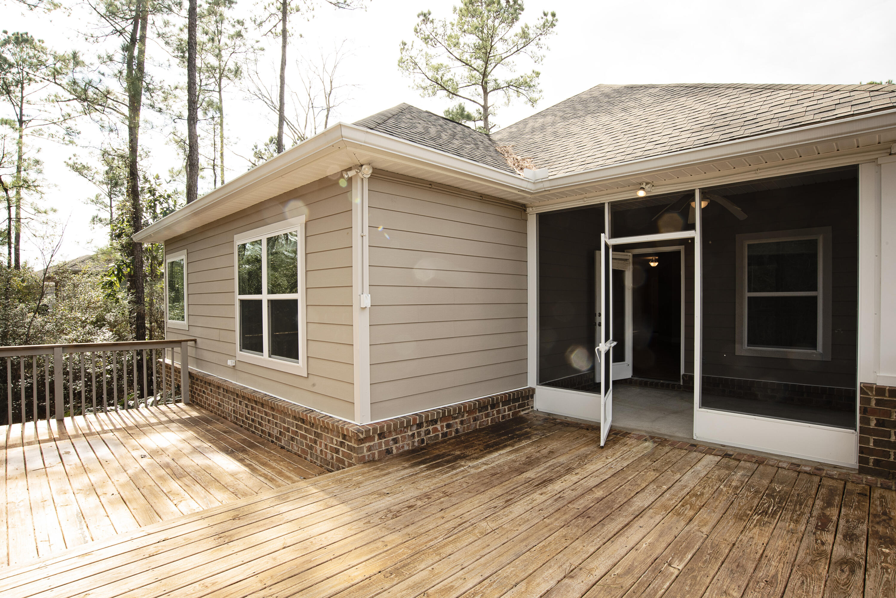 LAGRANGE LANDING - Residential
