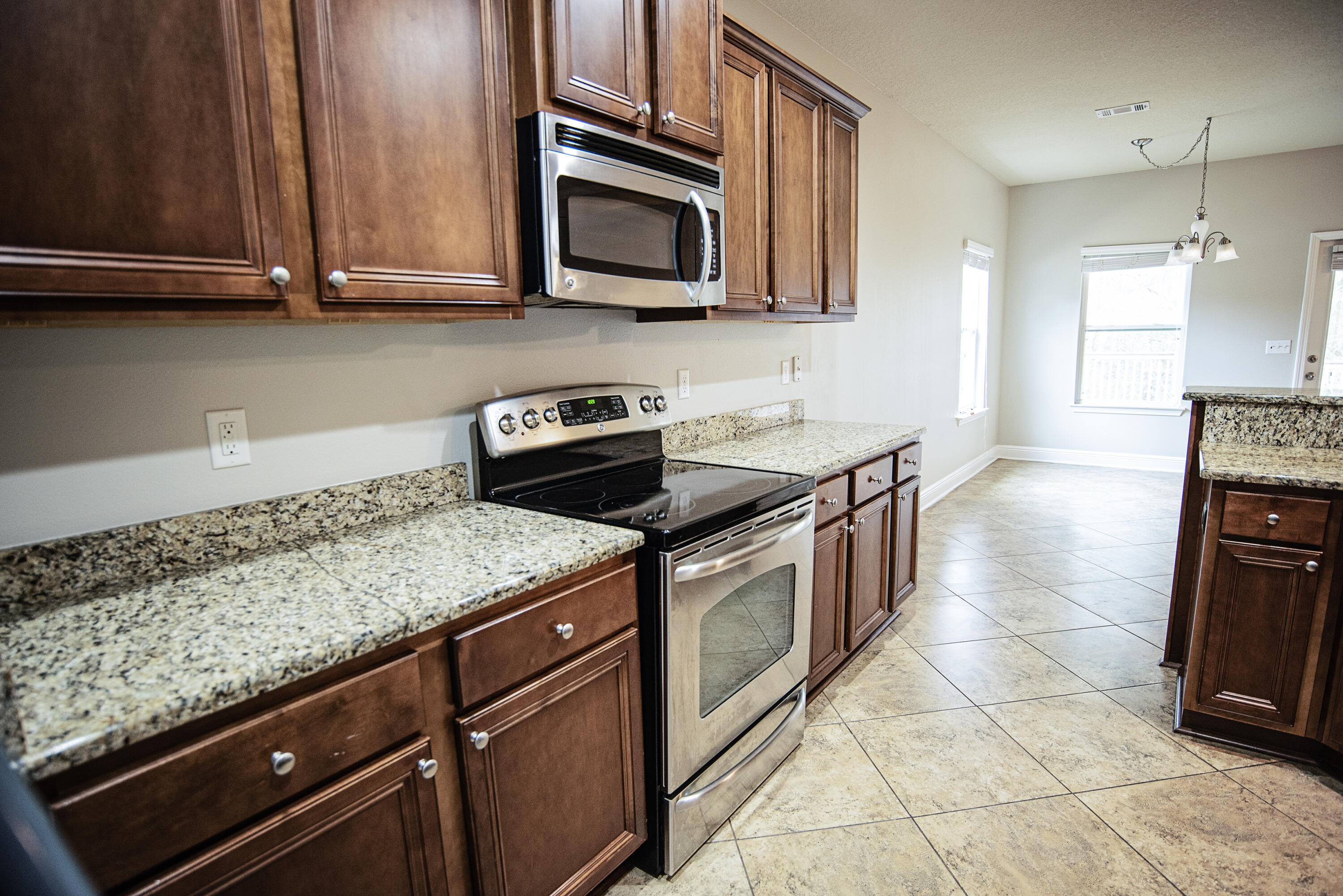 LAGRANGE LANDING - Residential