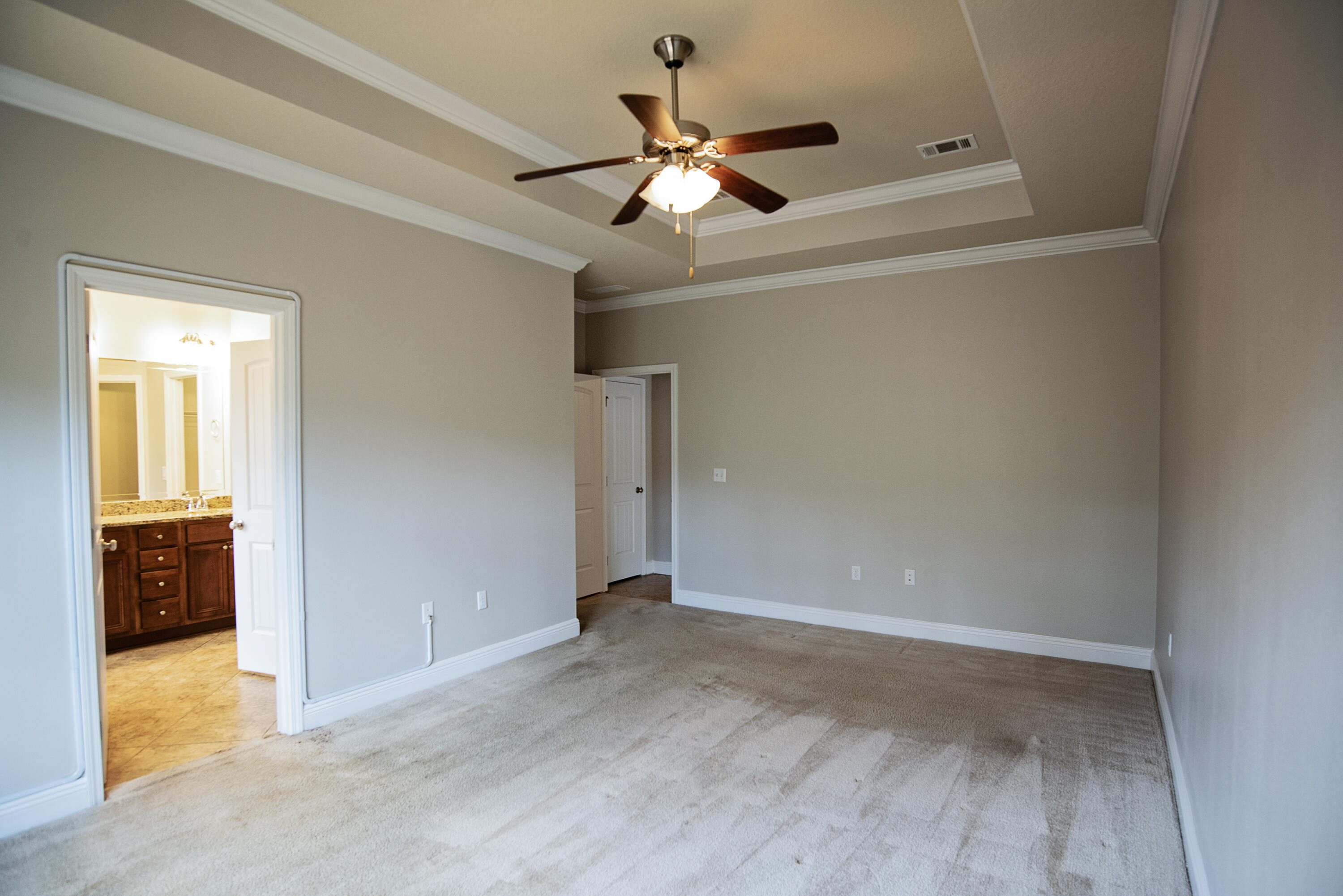 LAGRANGE LANDING - Residential