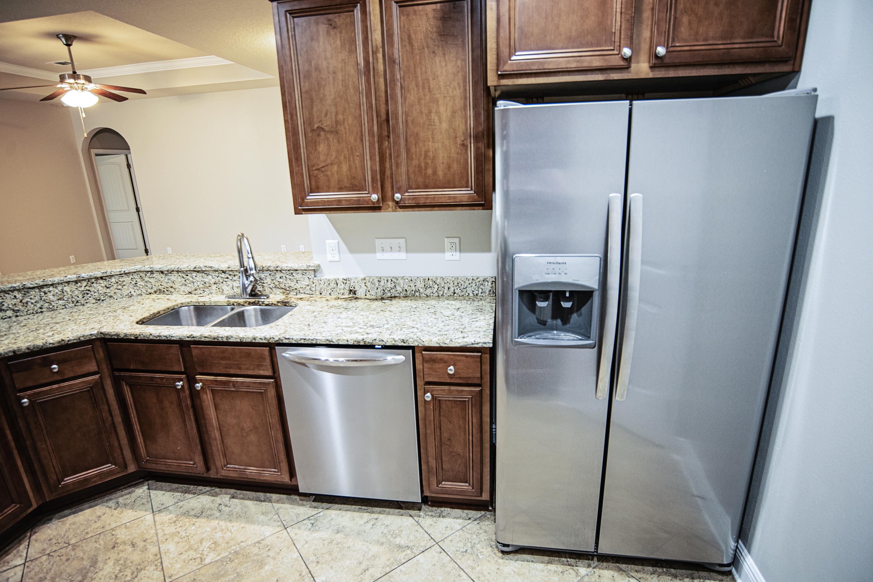 LAGRANGE LANDING - Residential