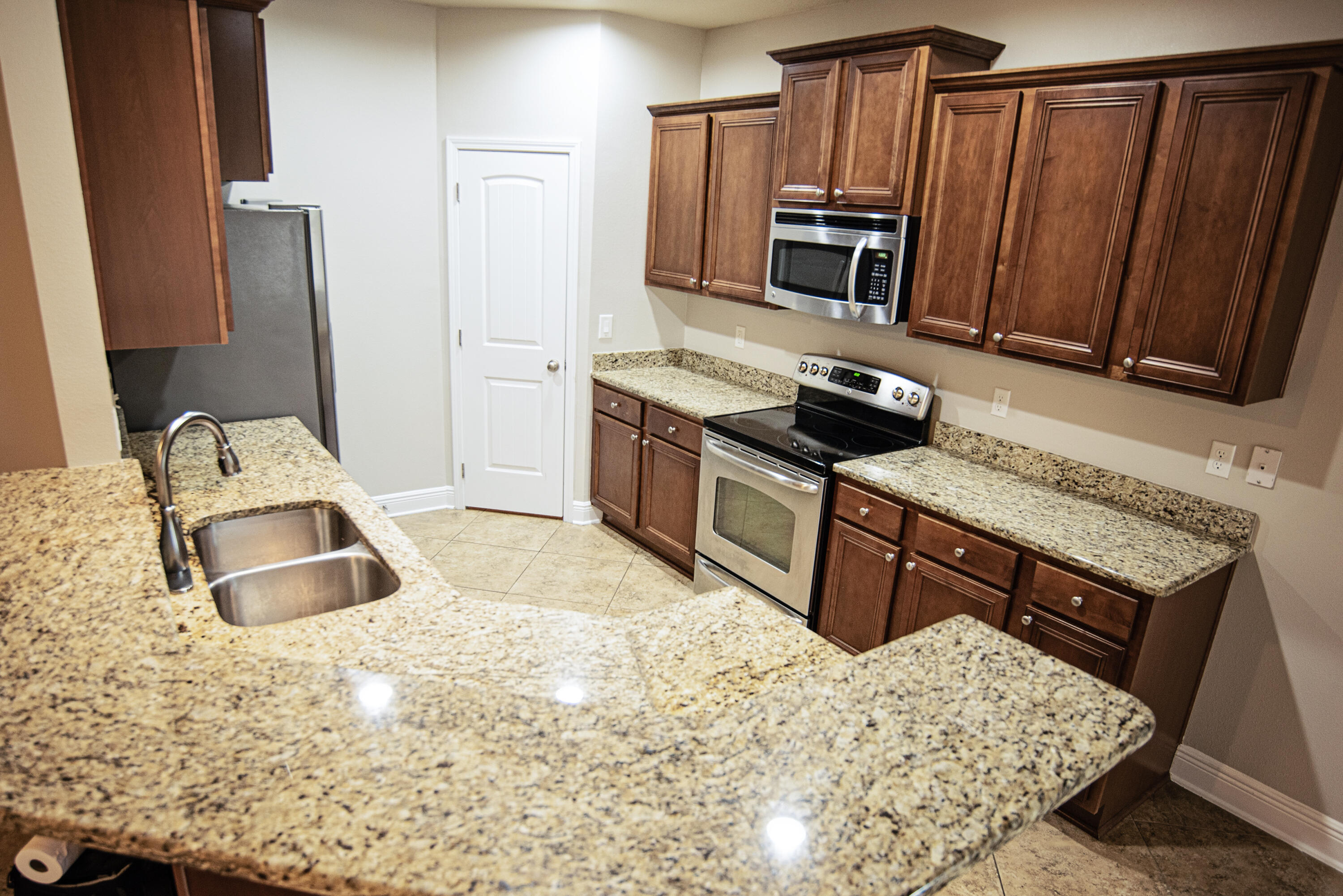 LAGRANGE LANDING - Residential
