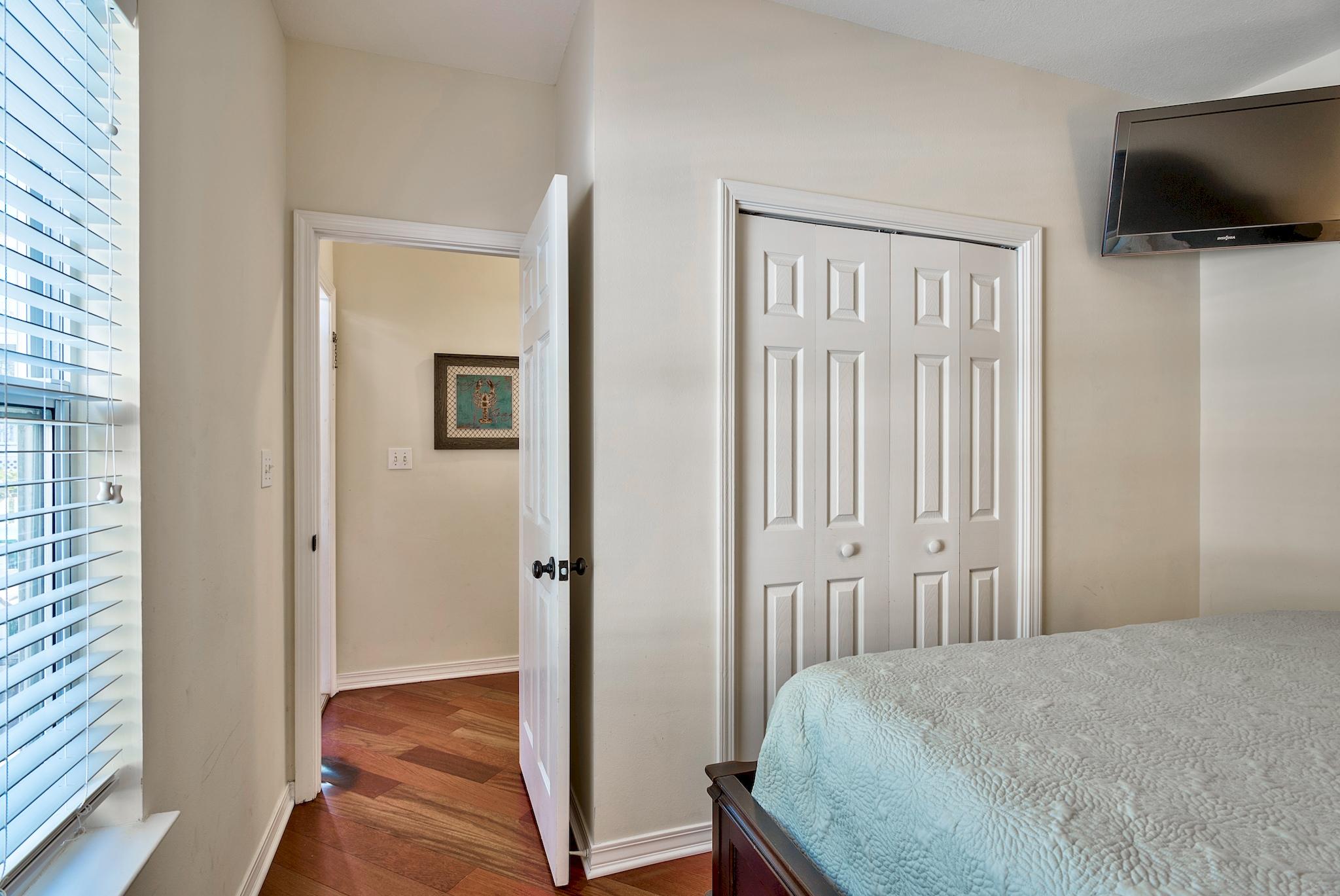 CRYSTAL BEACH - Residential