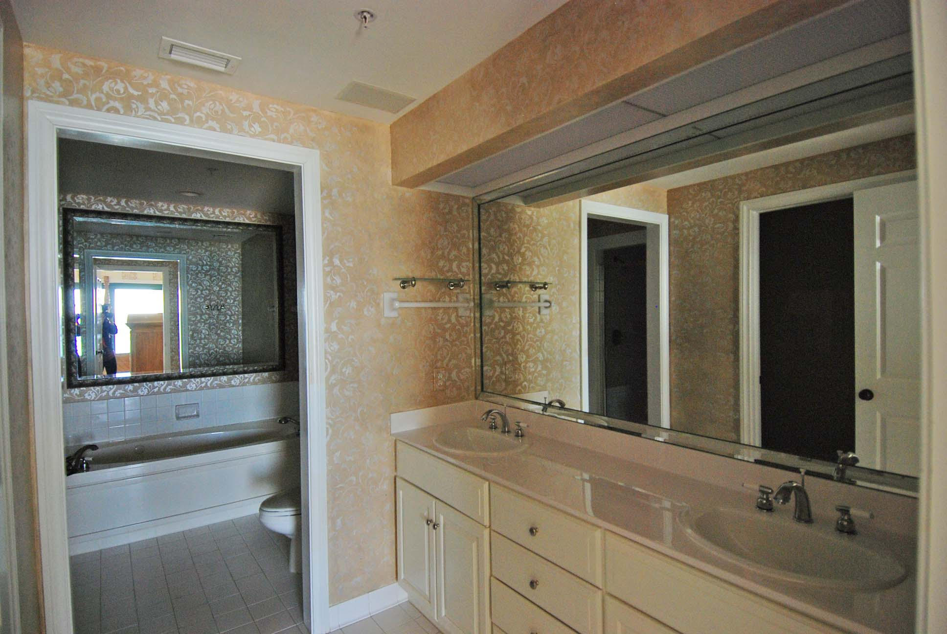 SOUTHWINDS III AT SANDESTIN - Residential