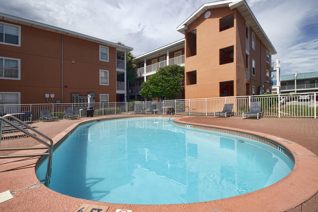 GULFVIEW 2 CONDO PH 1 - Residential