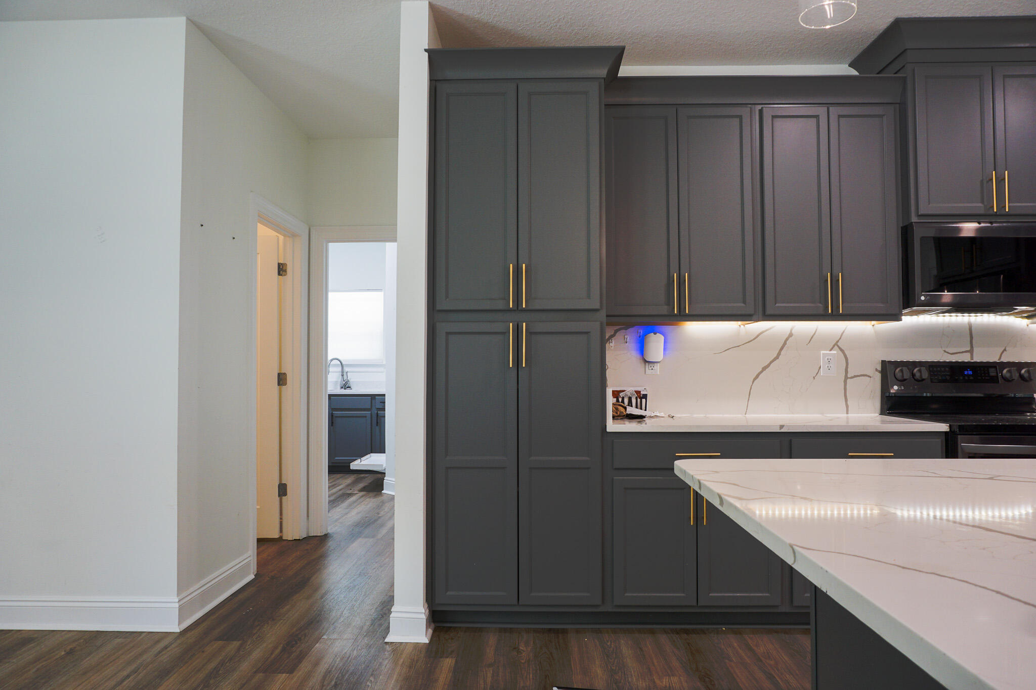 HOMEWOOD EST - Residential Lease