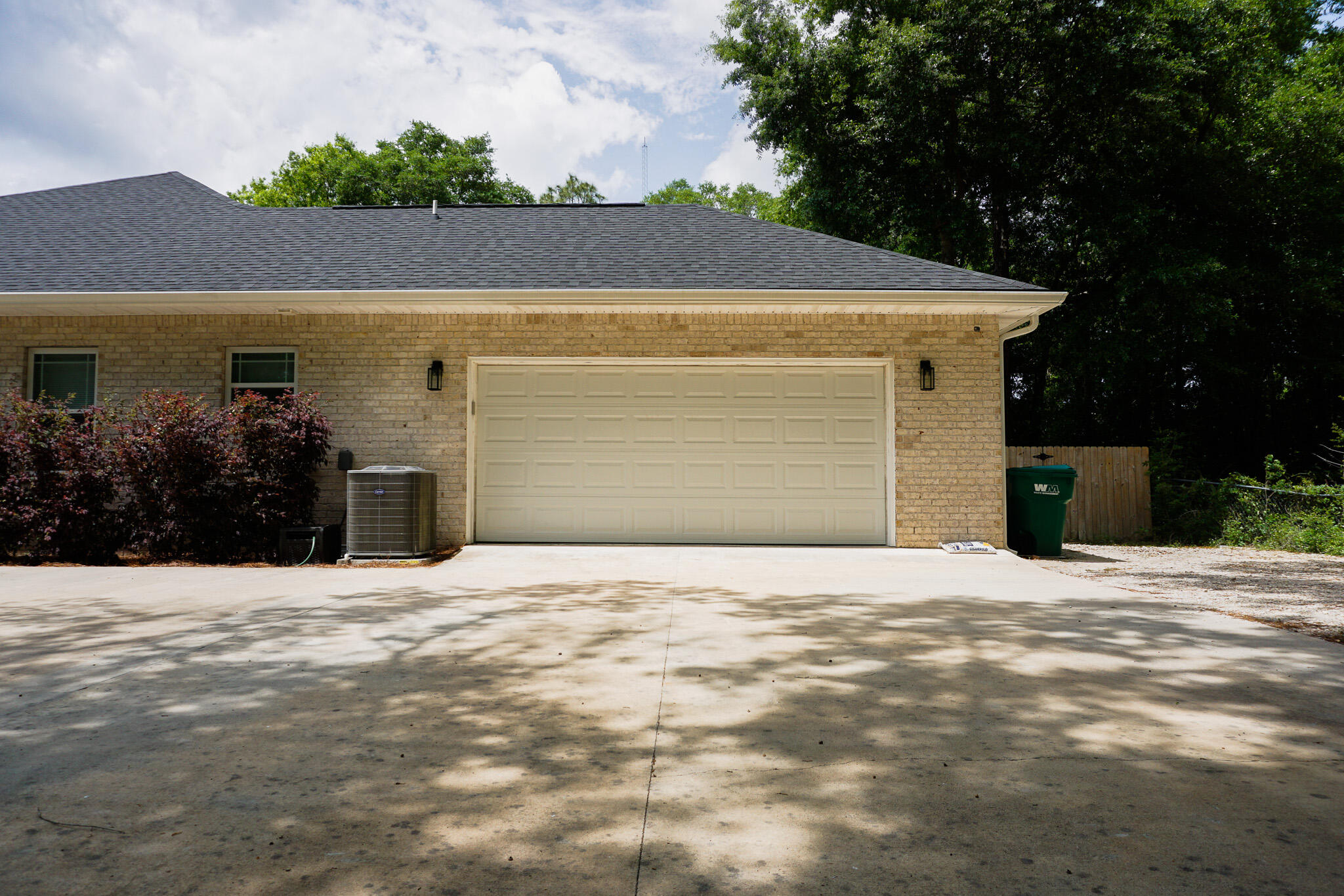 HOMEWOOD EST - Residential Lease