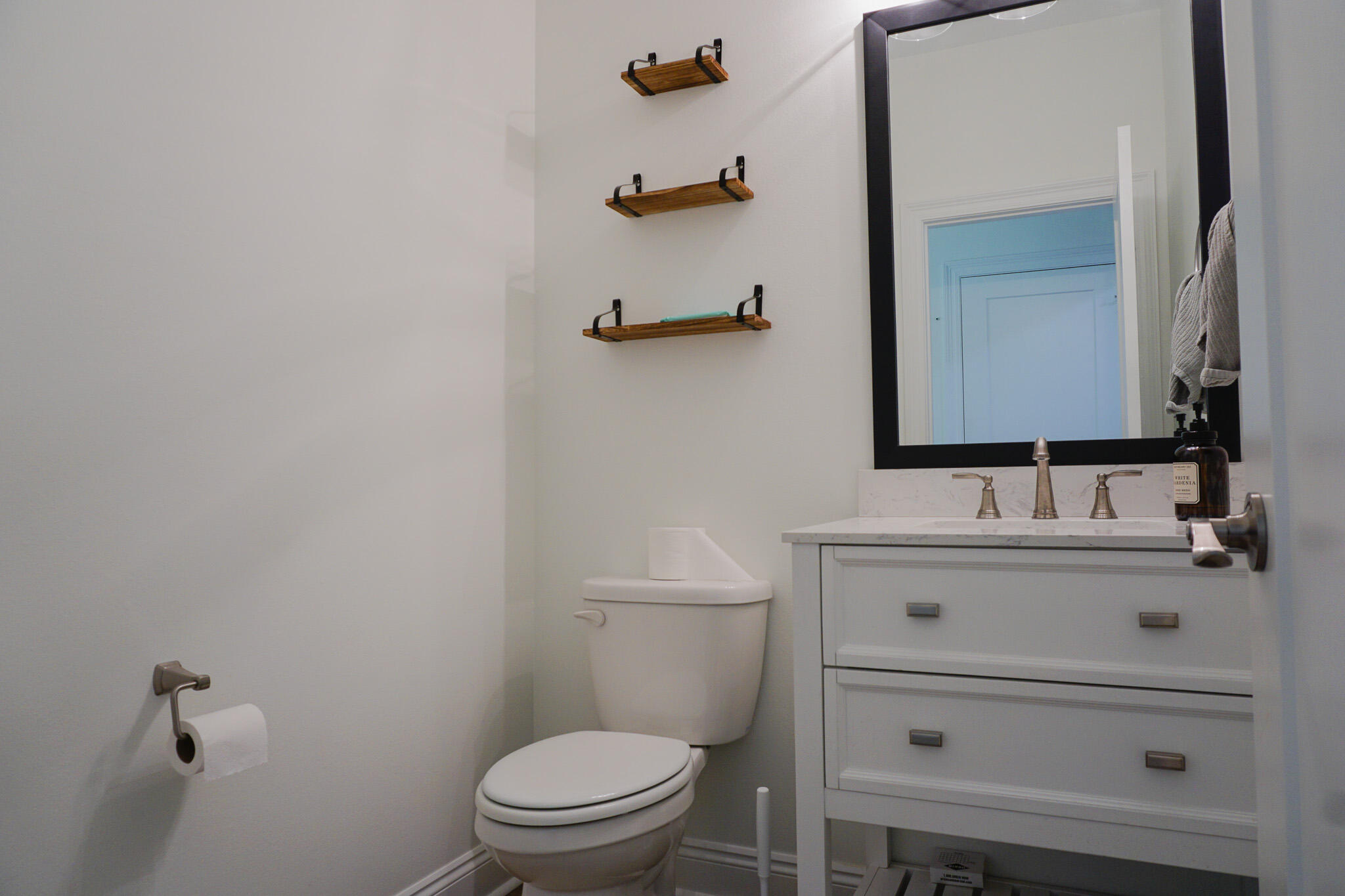 HOMEWOOD EST - Residential Lease