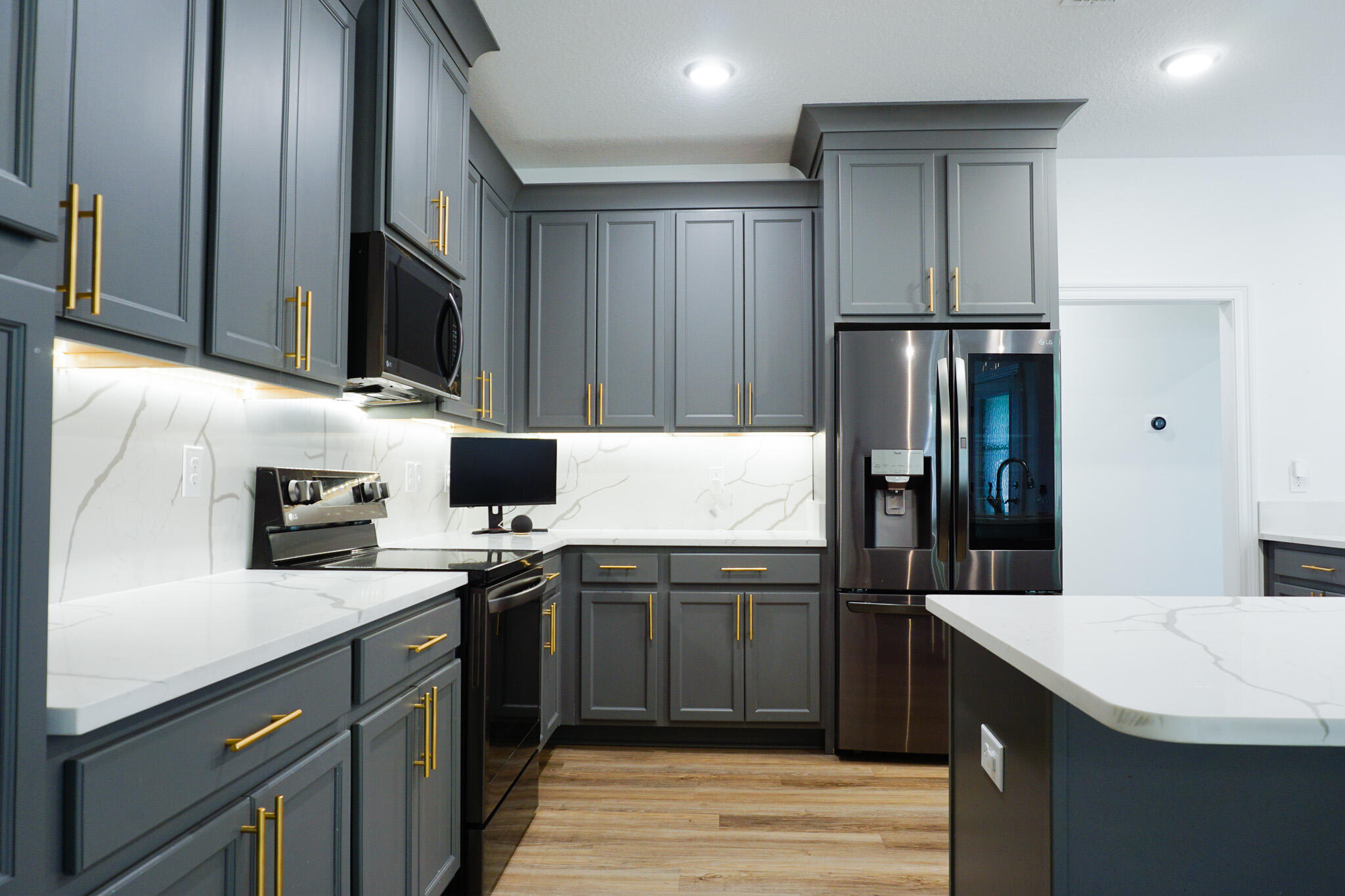 HOMEWOOD EST - Residential Lease