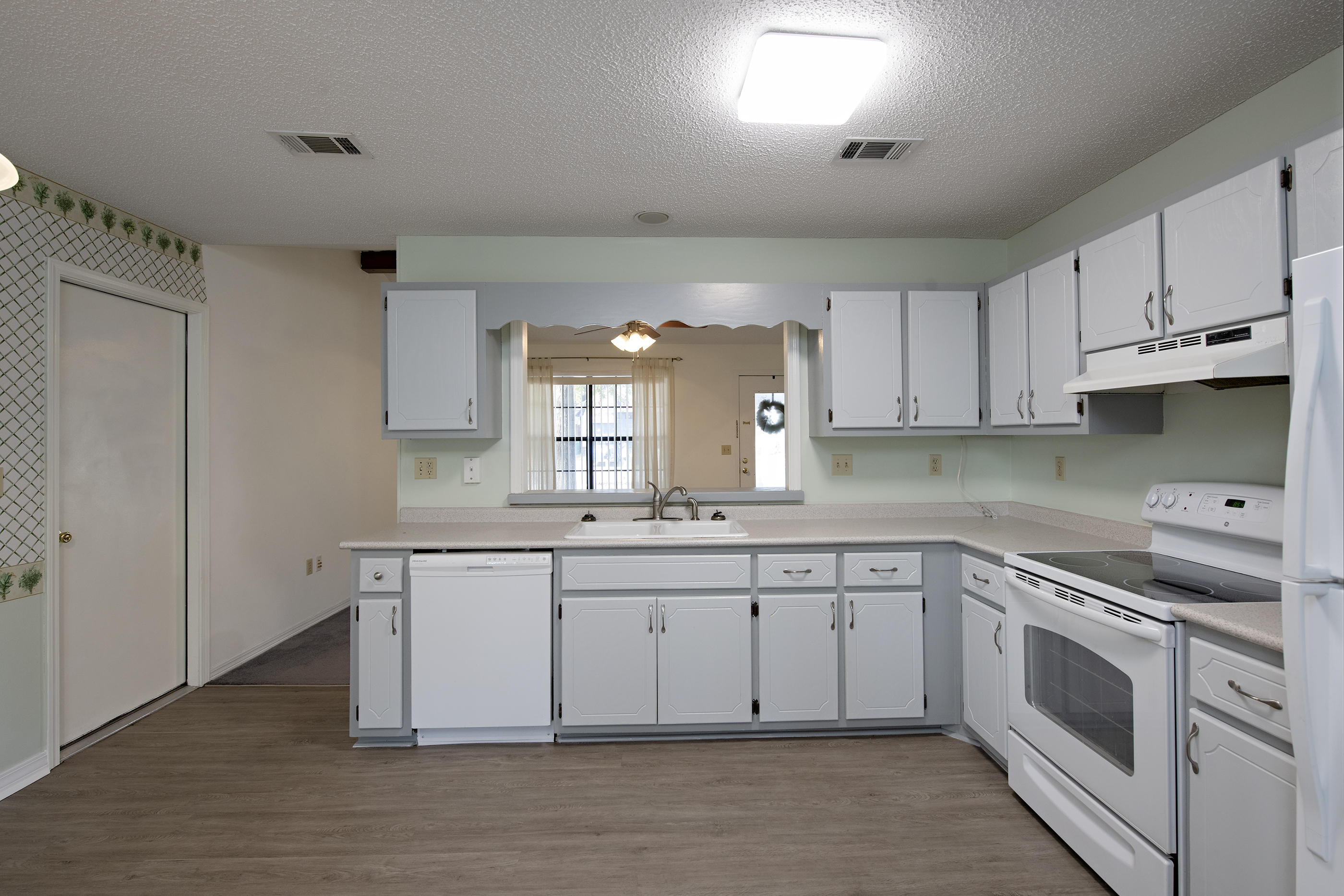 SHOAL TERRACE ESTATES - Residential