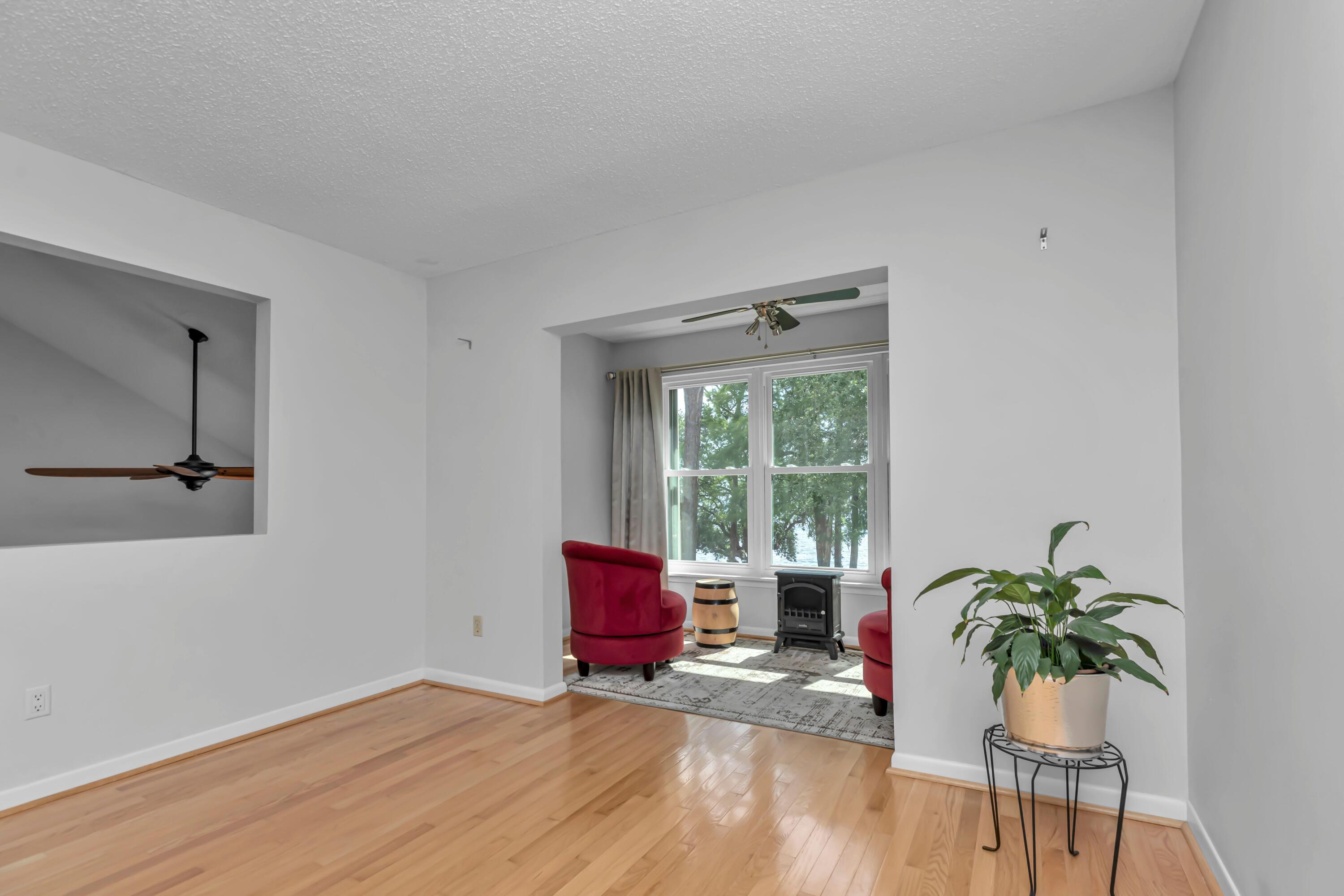 MARINA COVE VILLAGE PH 4 - Residential