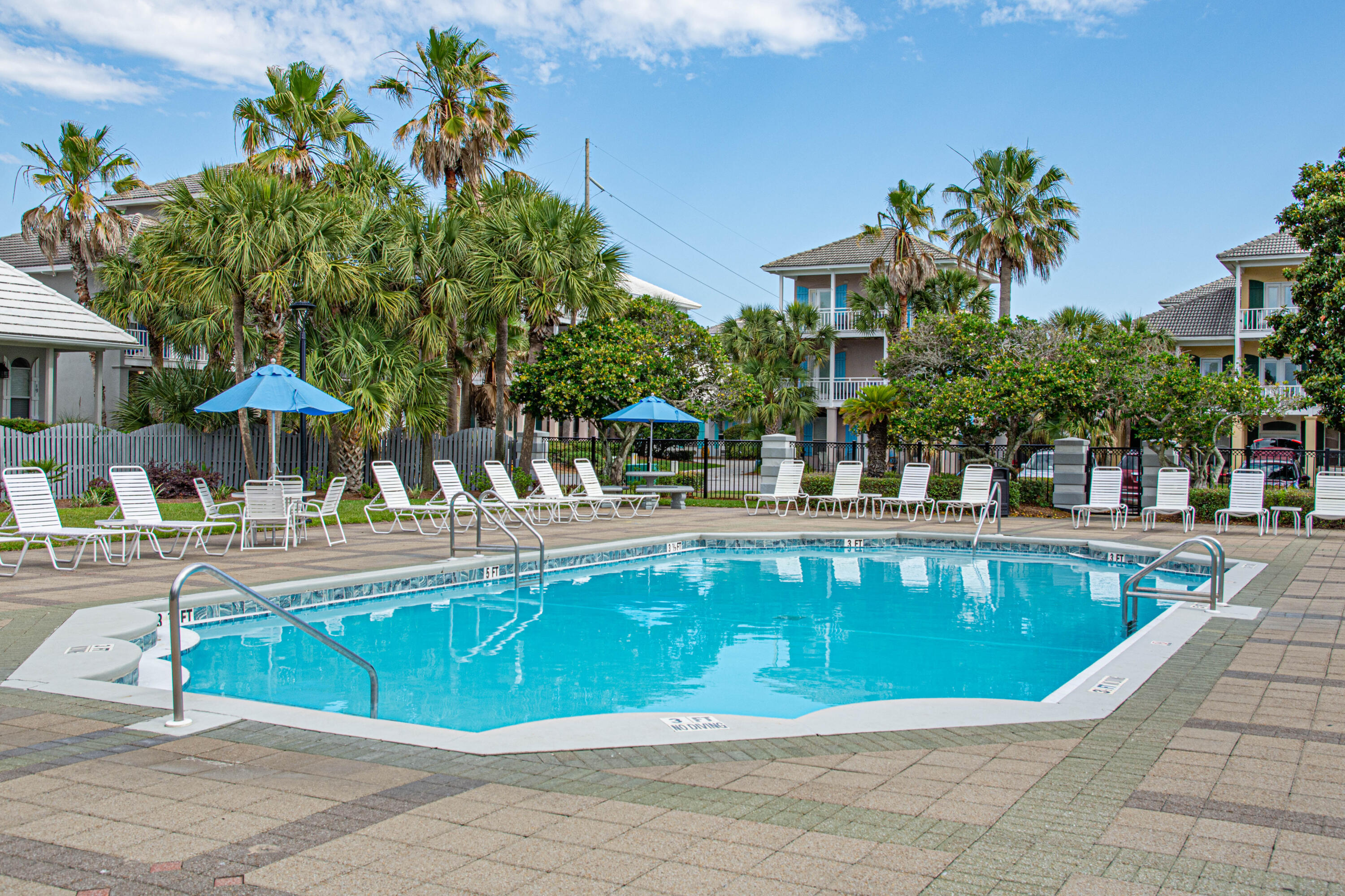 EMERALD SHORES OF SOUTH WALTON - Residential