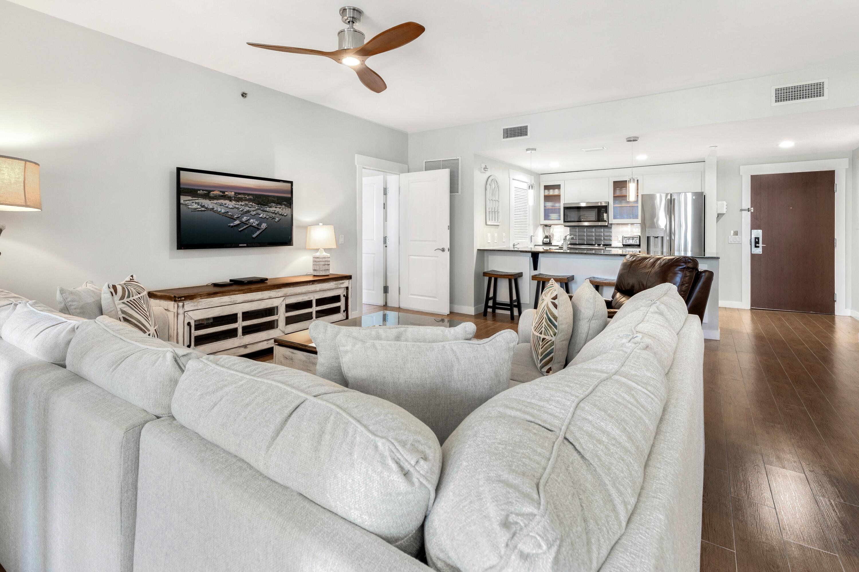 BAHIA CONDO - Residential