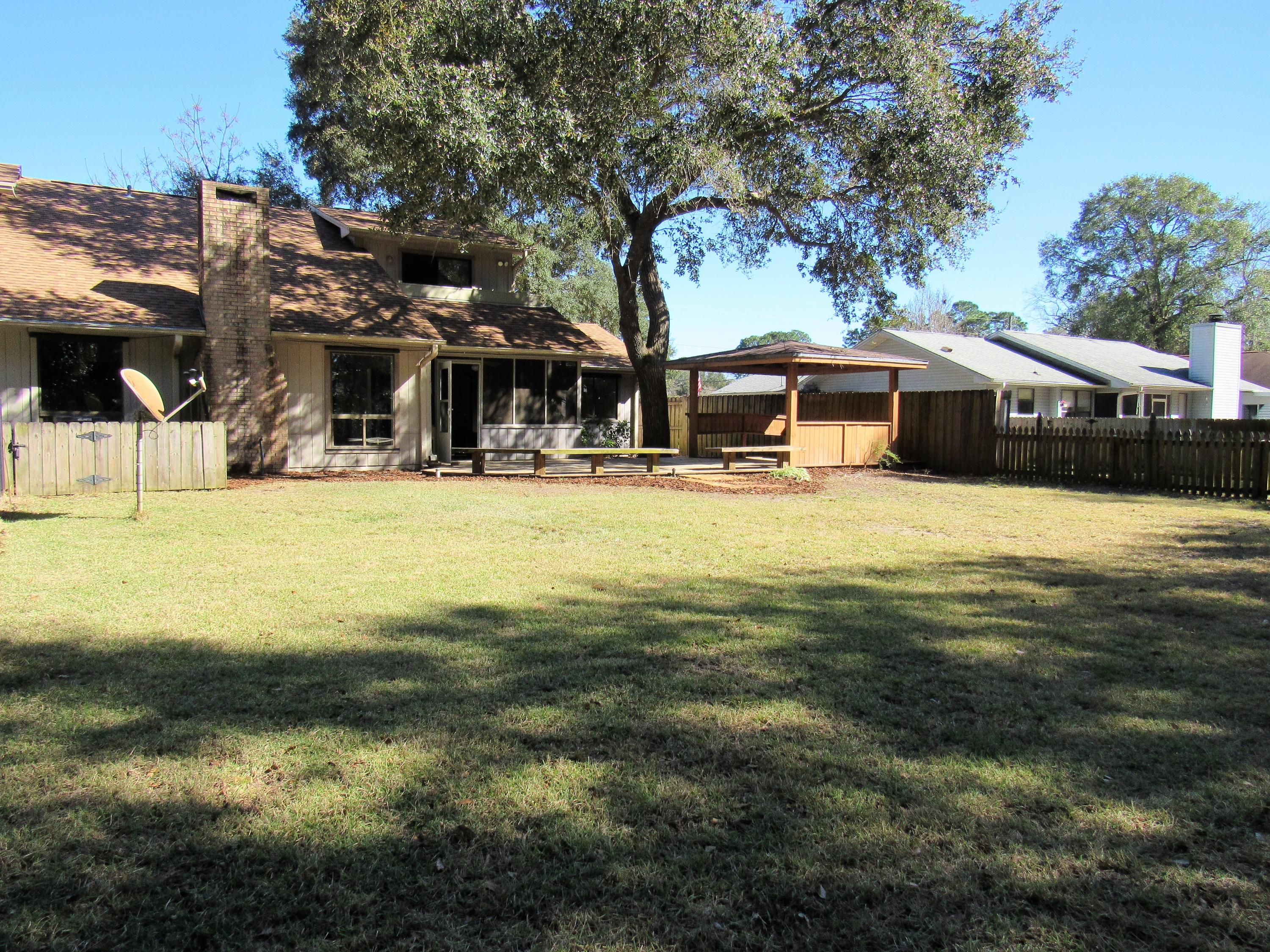 PINEWOOD ESTATES 2 - Residential