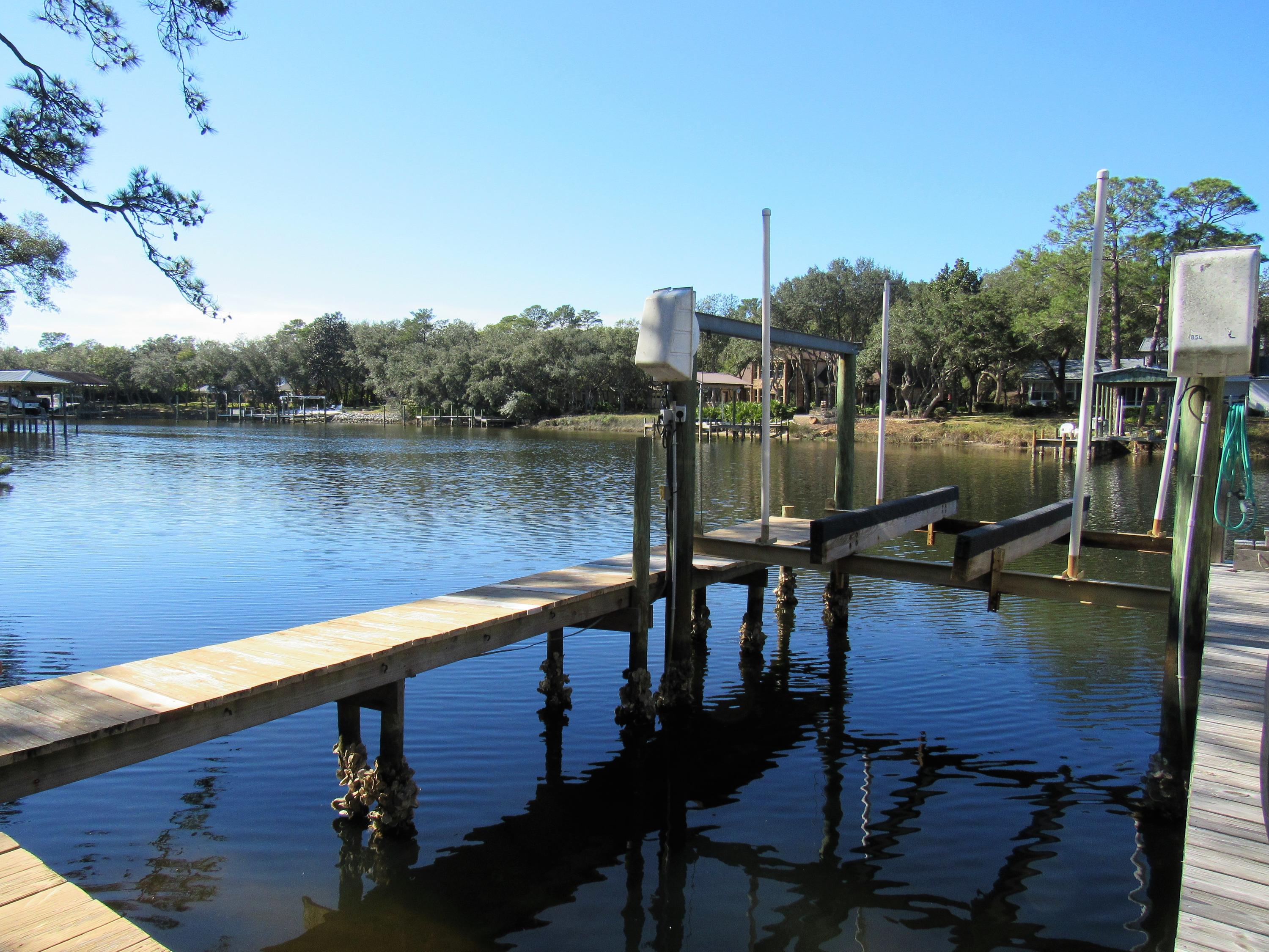PINEWOOD ESTATES 2 - Residential