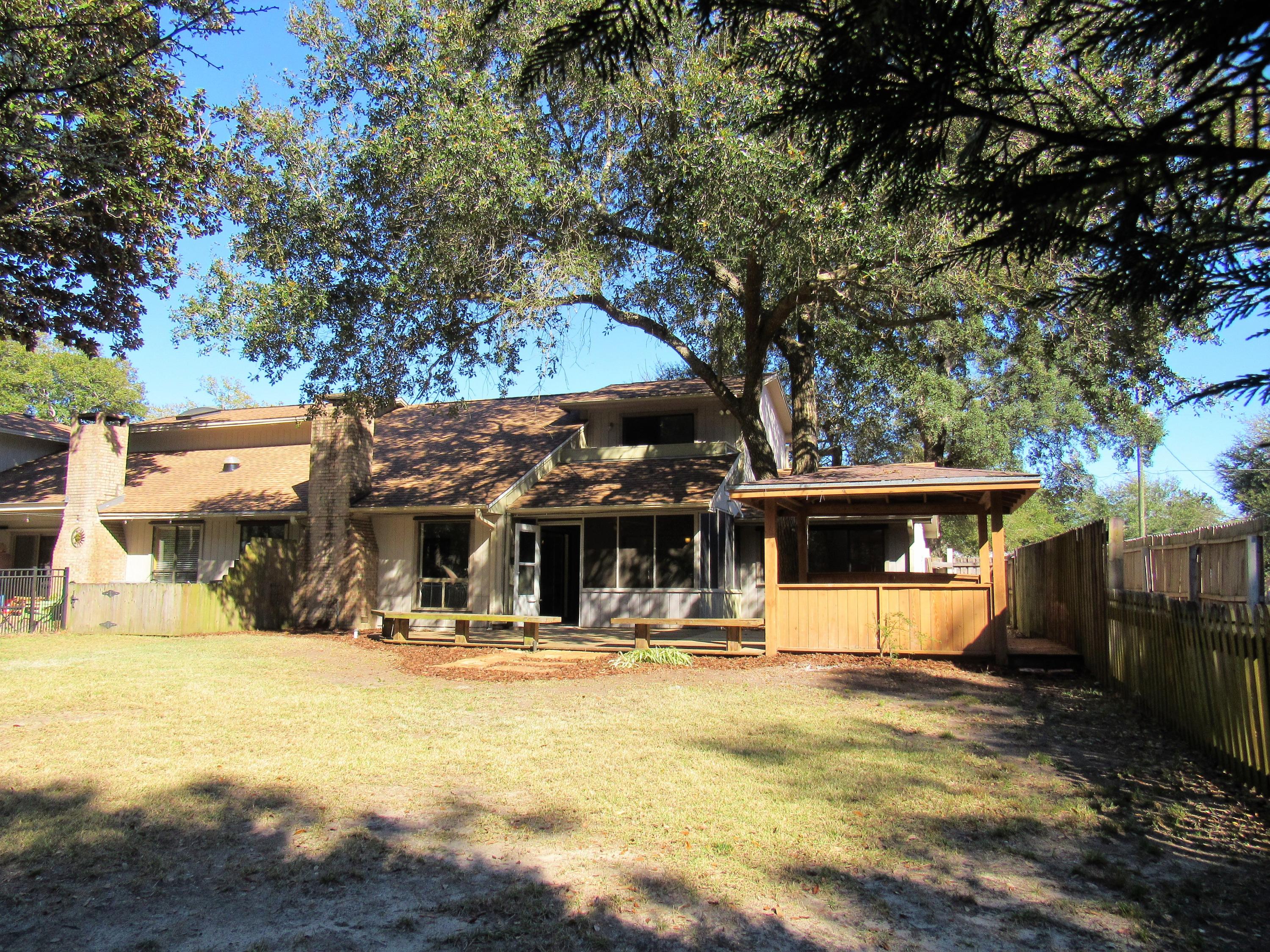 PINEWOOD ESTATES 2 - Residential