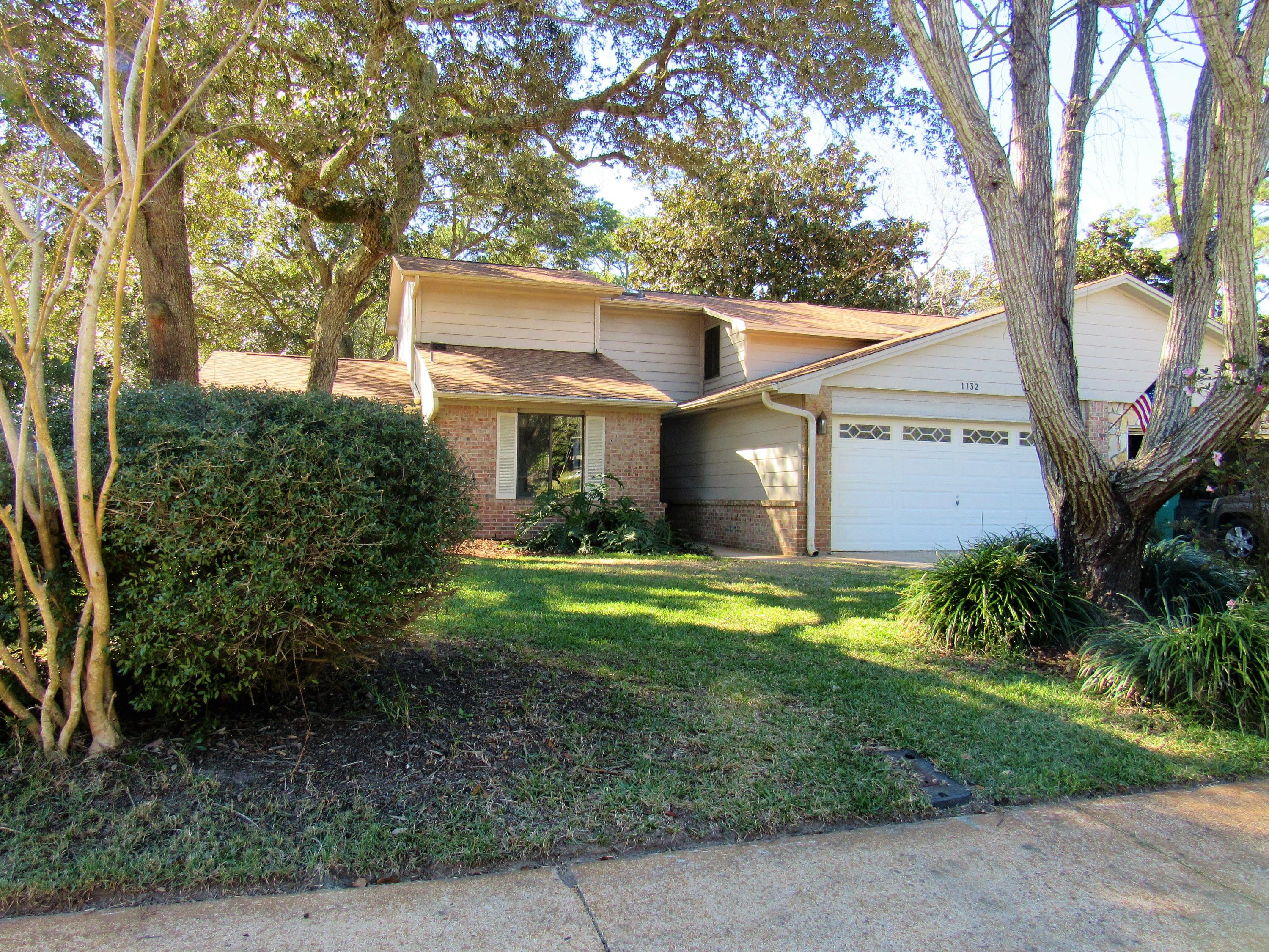 PINEWOOD ESTATES 2 - Residential