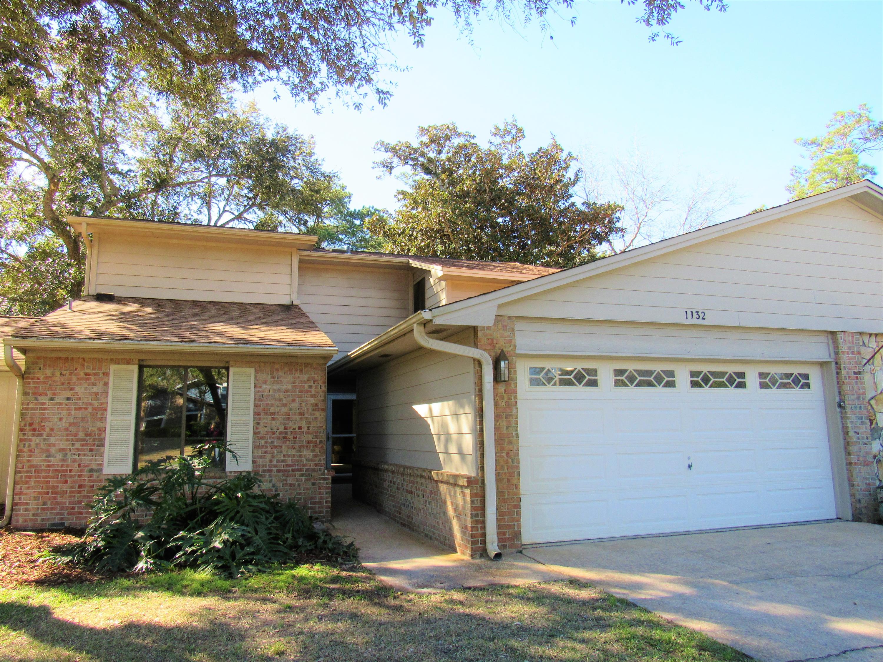PINEWOOD ESTATES 2 - Residential