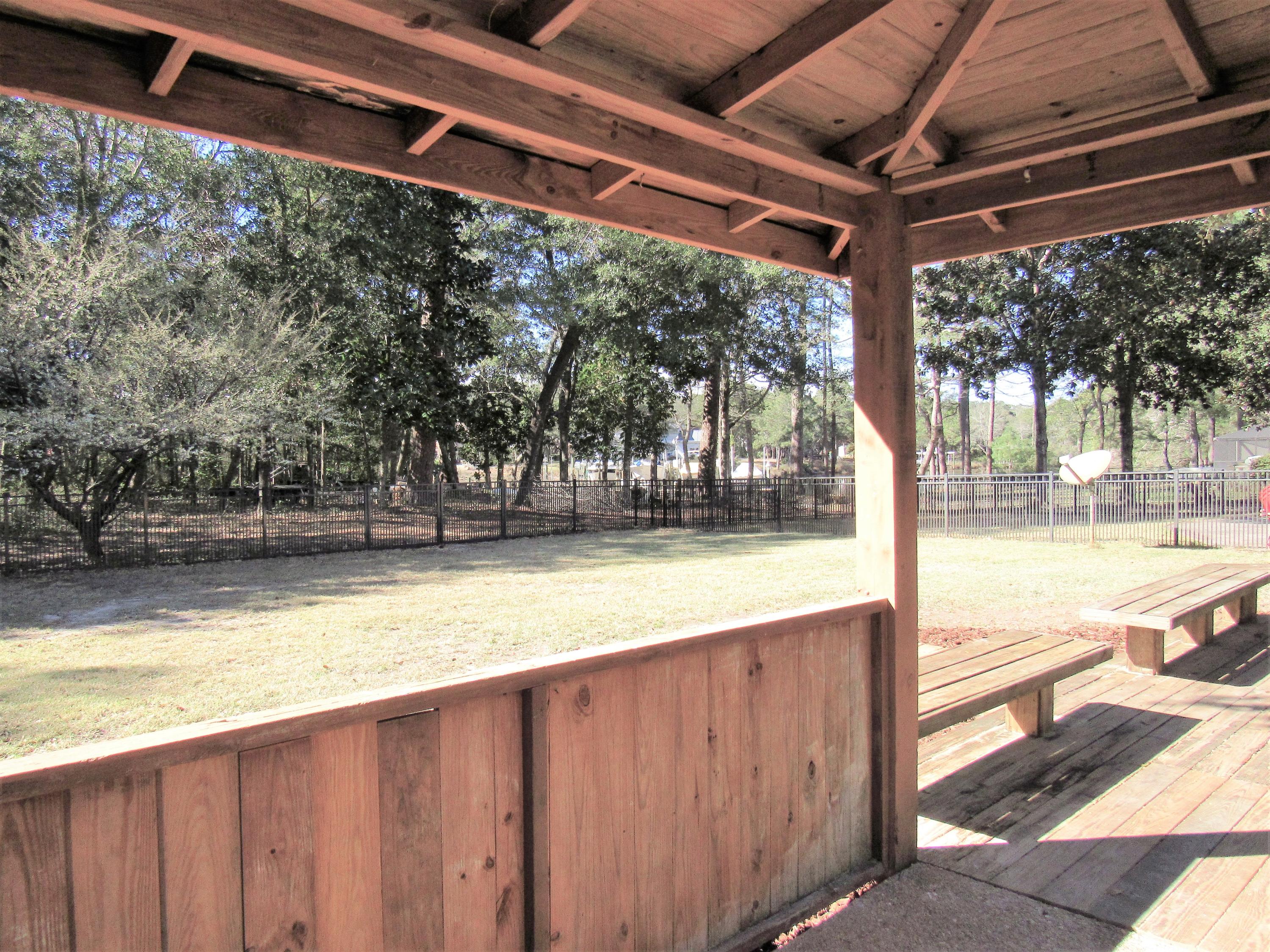 PINEWOOD ESTATES 2 - Residential