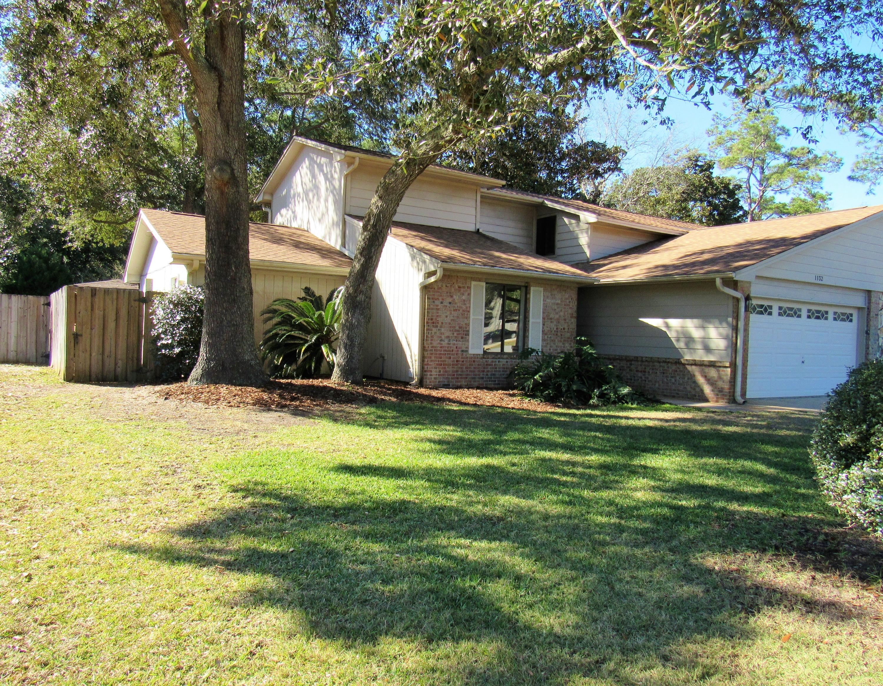 PINEWOOD ESTATES 2 - Residential