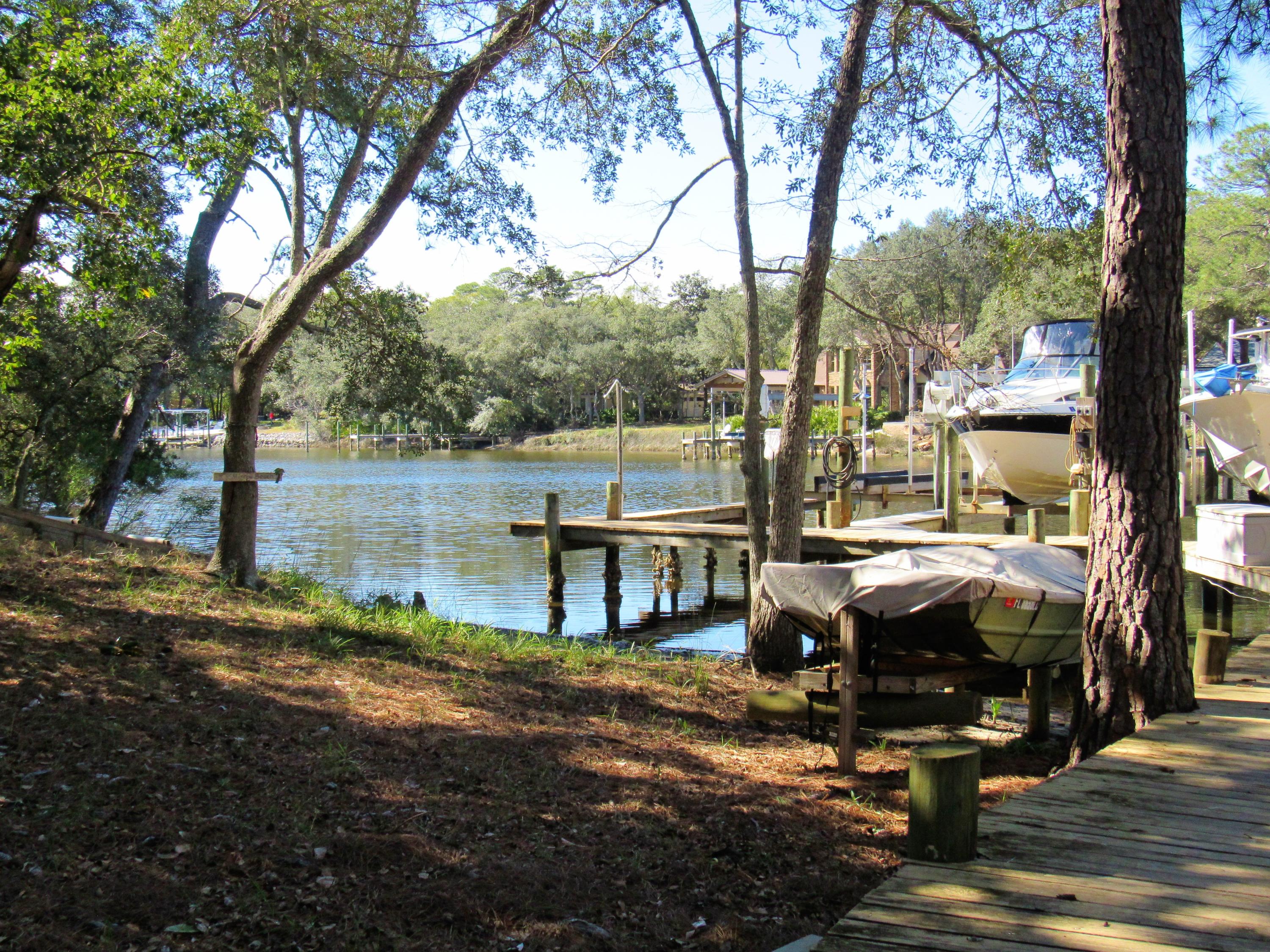 PINEWOOD ESTATES 2 - Residential