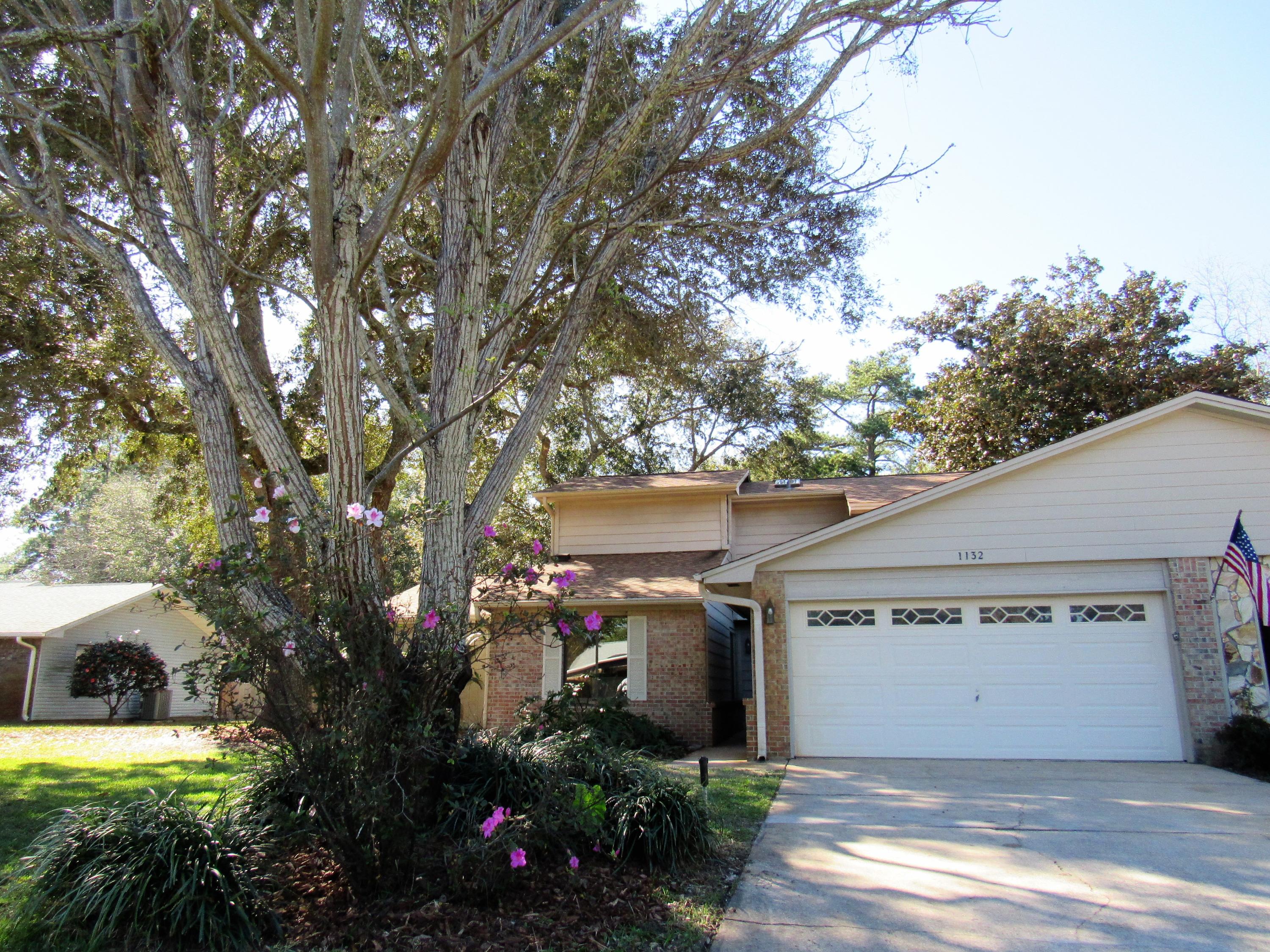 PINEWOOD ESTATES 2 - Residential