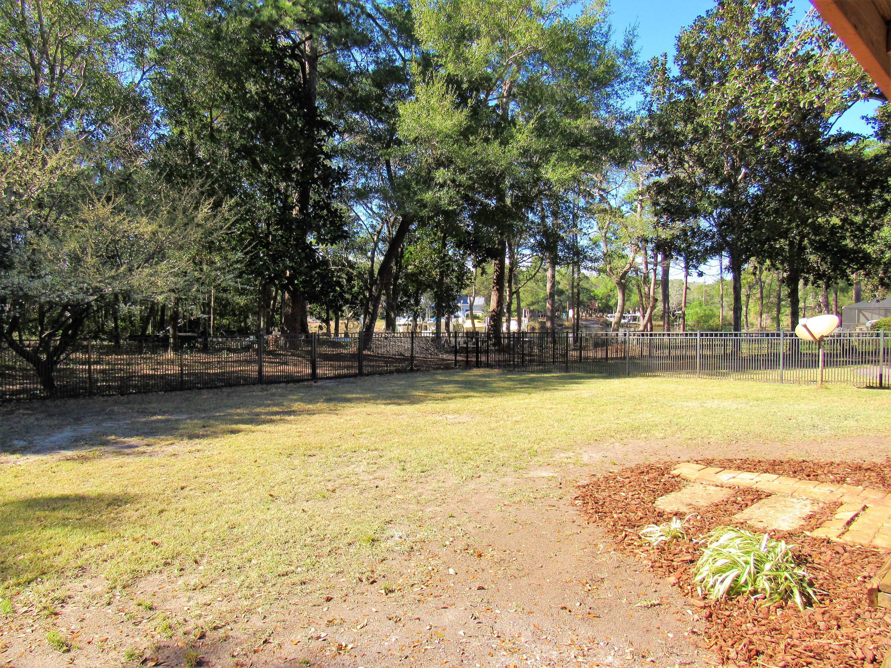 PINEWOOD ESTATES 2 - Residential