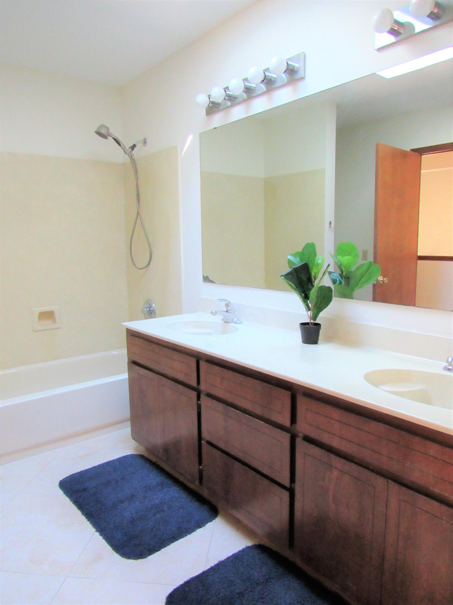 PINEWOOD ESTATES 2 - Residential